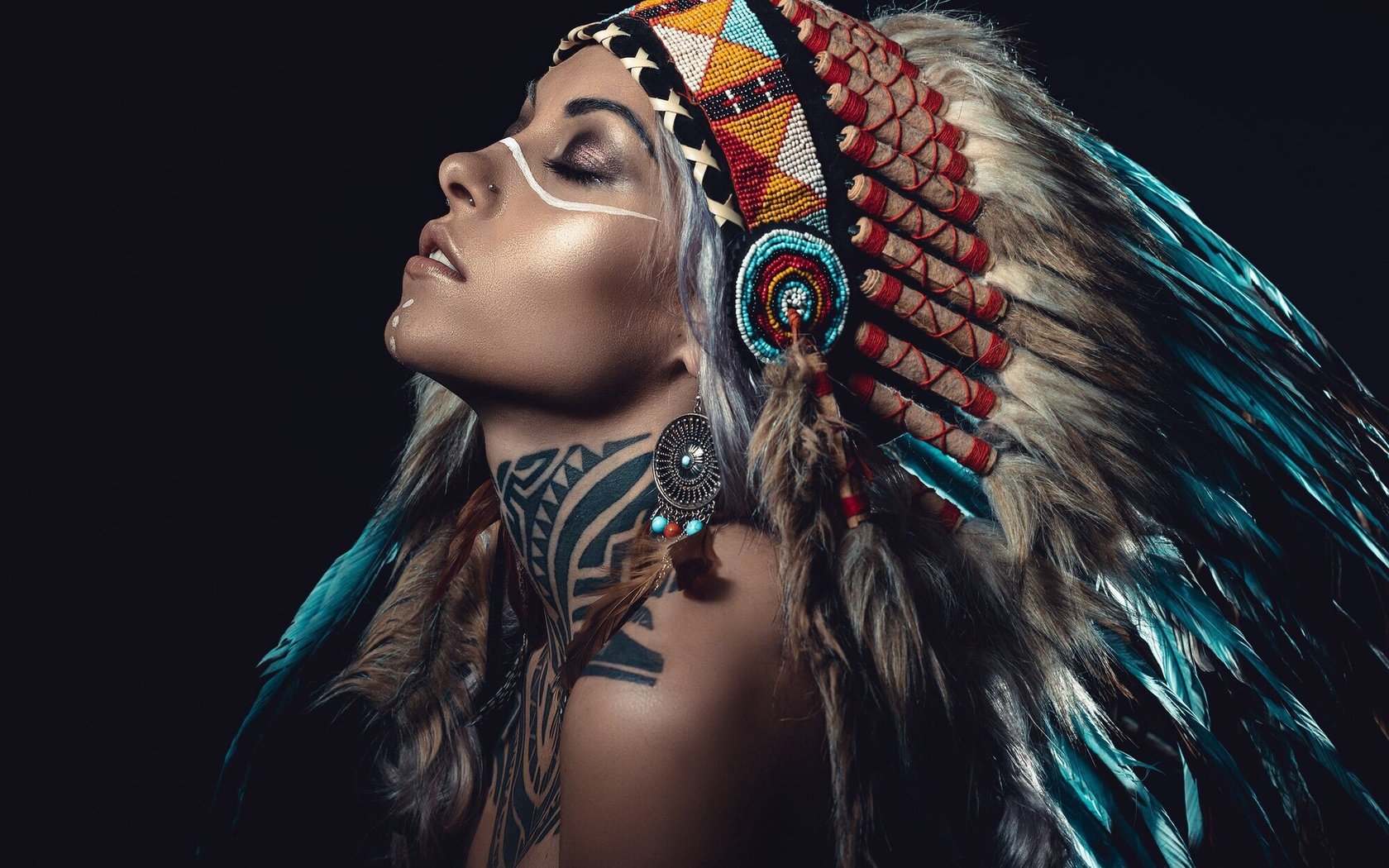 Обои тату, женщина, перышки, косплей, american aborigine, tattoo, woman, feathers, cosplay разрешение 2000x1335 Загрузить