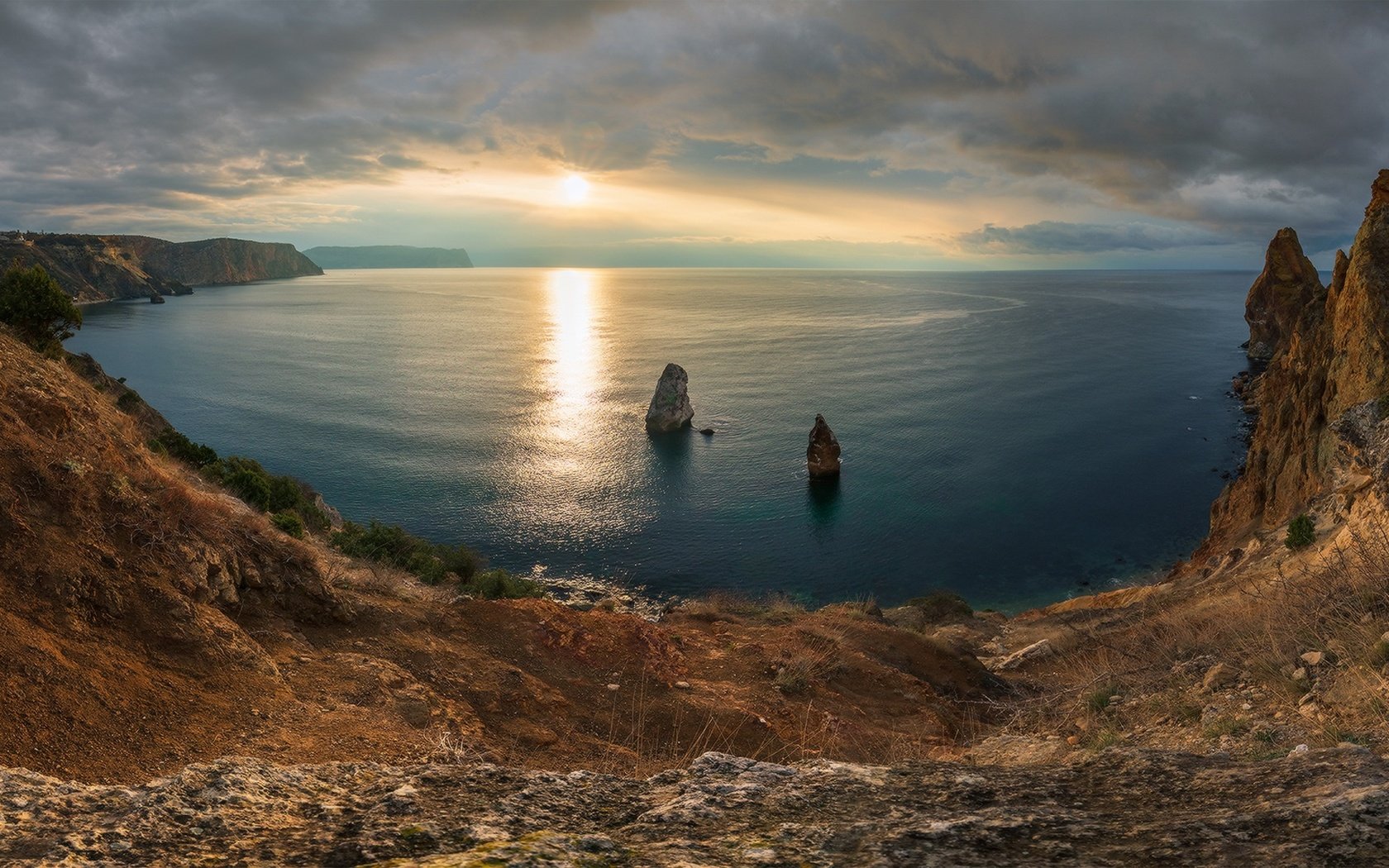 Обои скалы, мыс фиолент, закат, море, черное море, побережье, россия, крым, севастополь, rocks, cape fiolent, sunset, sea, the black sea, coast, russia, crimea, sevastopol разрешение 1987x1080 Загрузить