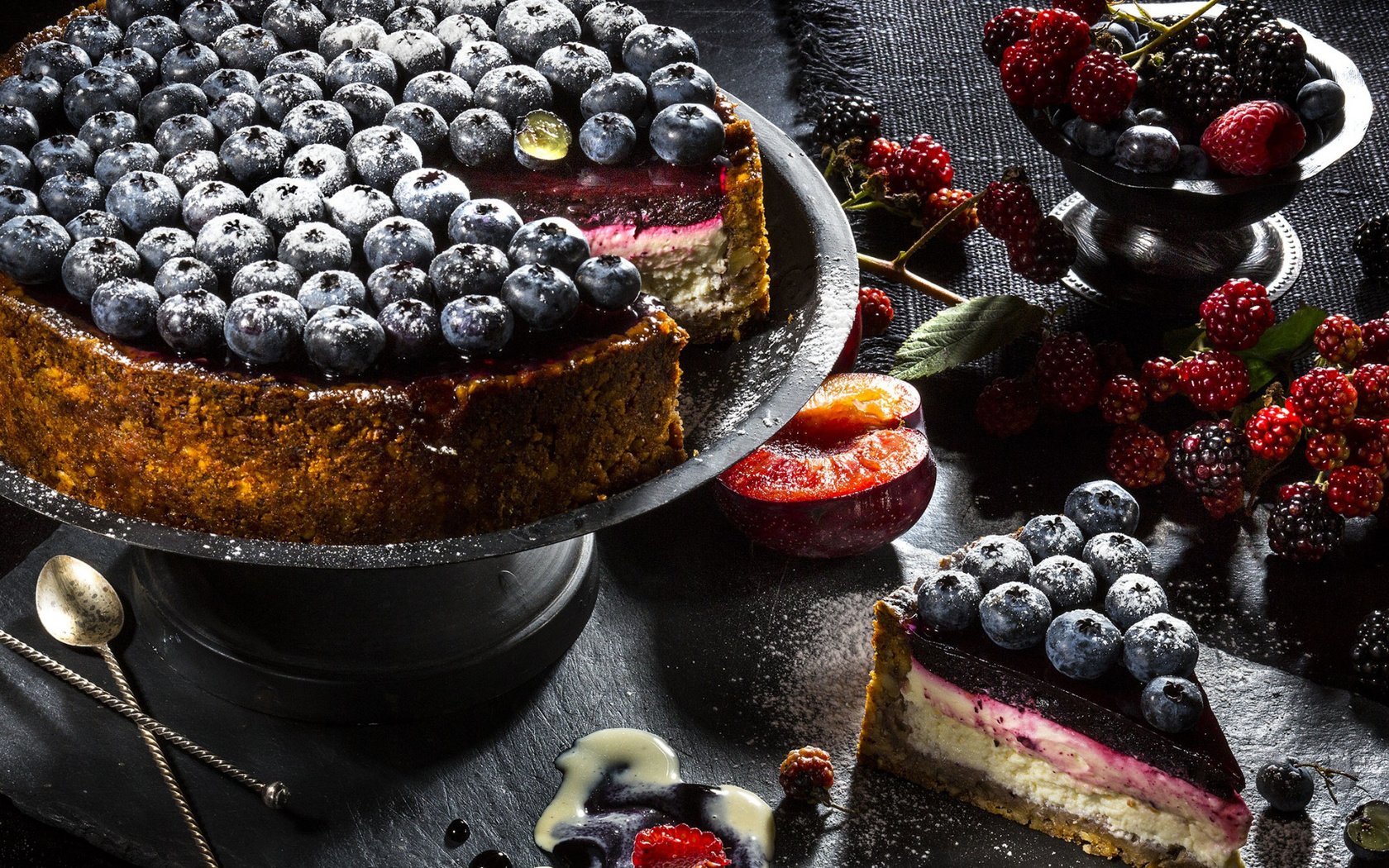 Обои ягоды, персик, торт, ежевика, голубика, berries, peach, cake, blackberry, blueberries разрешение 2112x1188 Загрузить