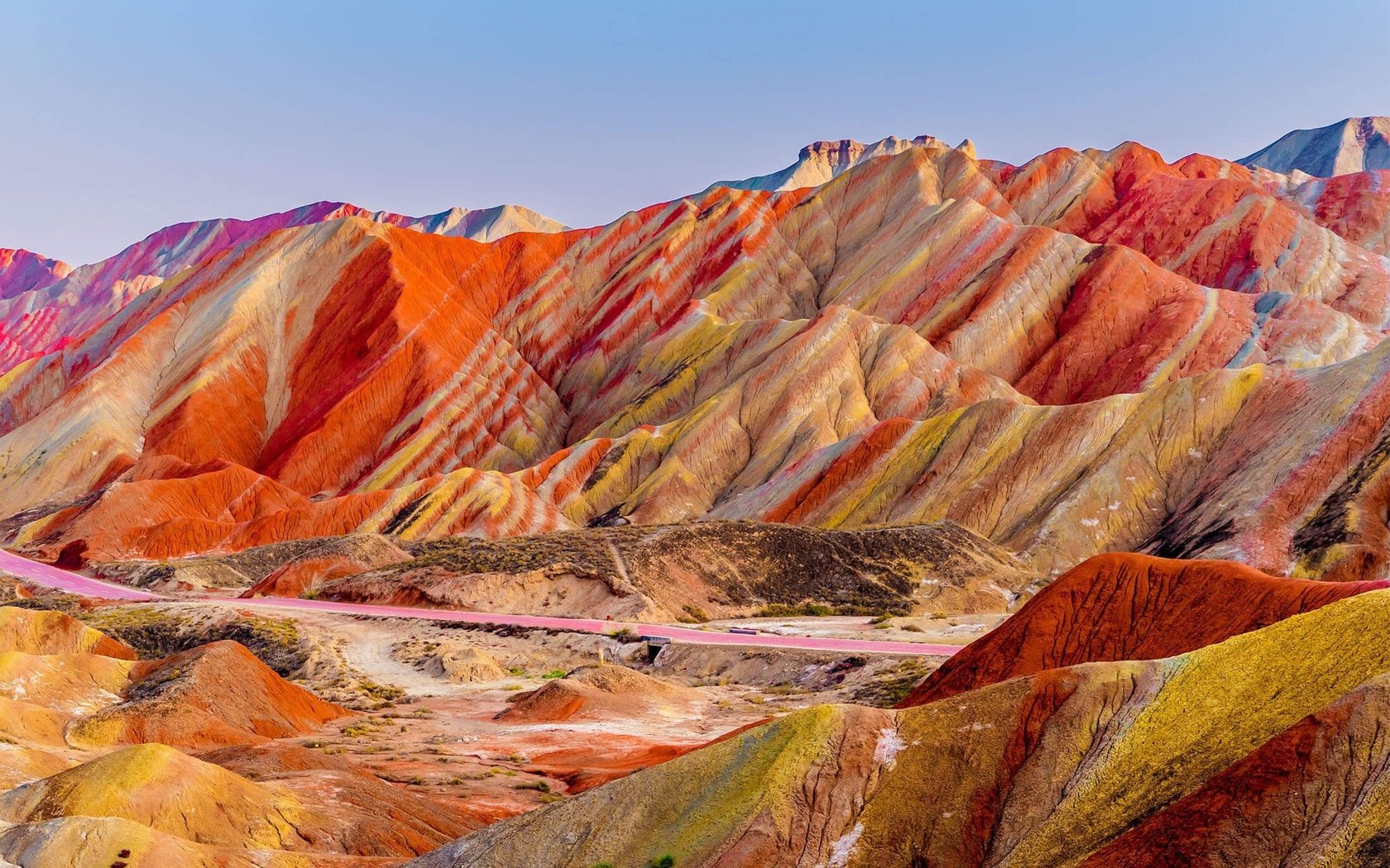 Обои облака, горы, скалы, китай, национальный парк, zhangye danxia, zhangye national geopark, colourful mountains, цветные горы, national geopark, clouds, mountains, rocks, china, national park, colorful mountains разрешение 2200x1467 Загрузить