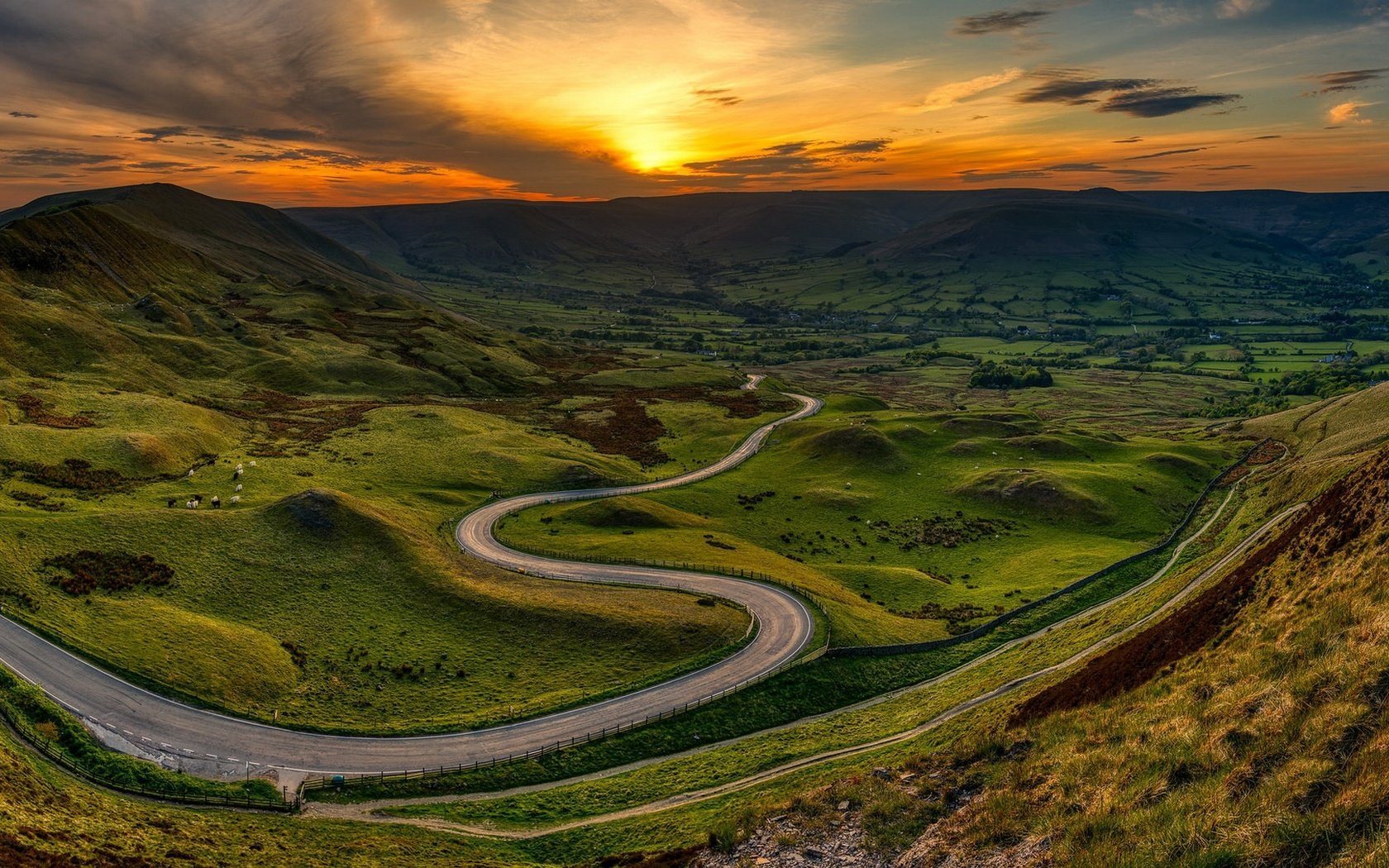 Обои дорога, горы, закат, road, mountains, sunset разрешение 2048x1080 Загрузить