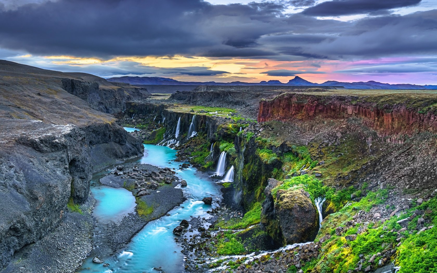 Обои река, водопад, каньон, исландия, водопады, высокогорье, sigoldugljufur, river, waterfall, canyon, iceland, waterfalls, highlands разрешение 3840x2160 Загрузить