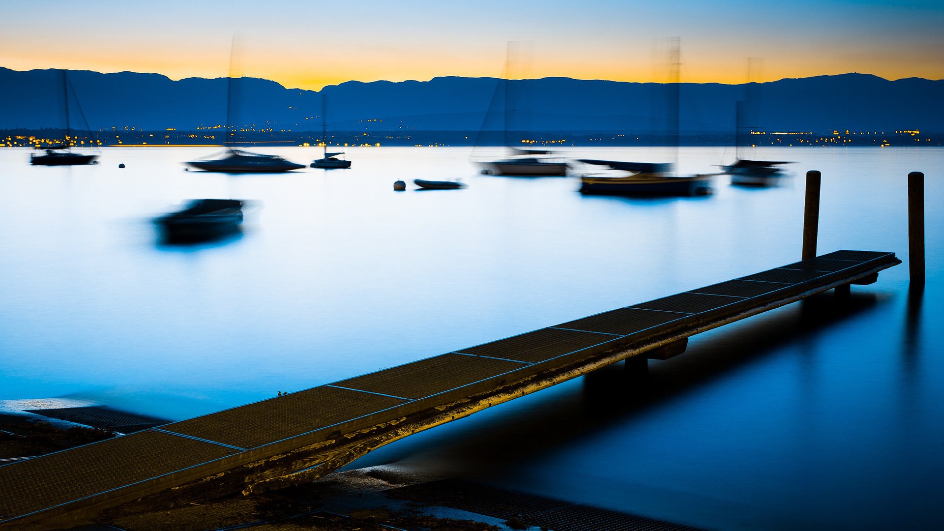 Обои ночь, швейцария, лодки, night, switzerland, boats разрешение 2560x1600 Загрузить