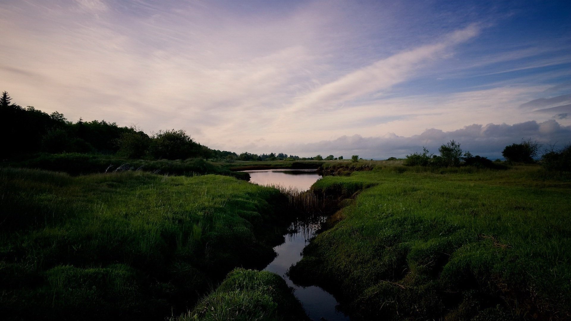 Обои трава, облака, ручей, grass, clouds, stream разрешение 1920x1200 Загрузить