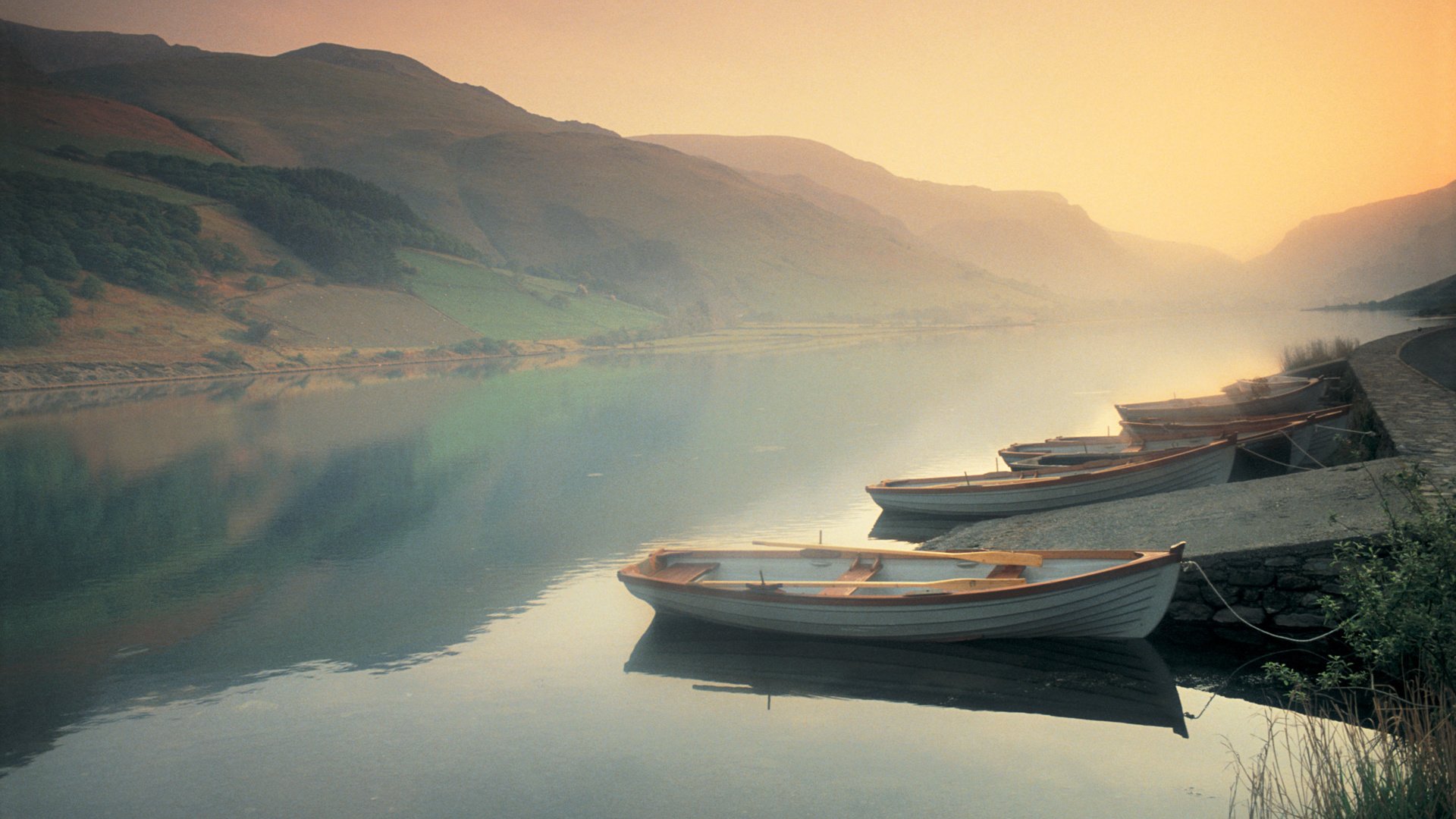 Обои река, восход, утро, туман, лодки, river, sunrise, morning, fog, boats разрешение 1920x1200 Загрузить