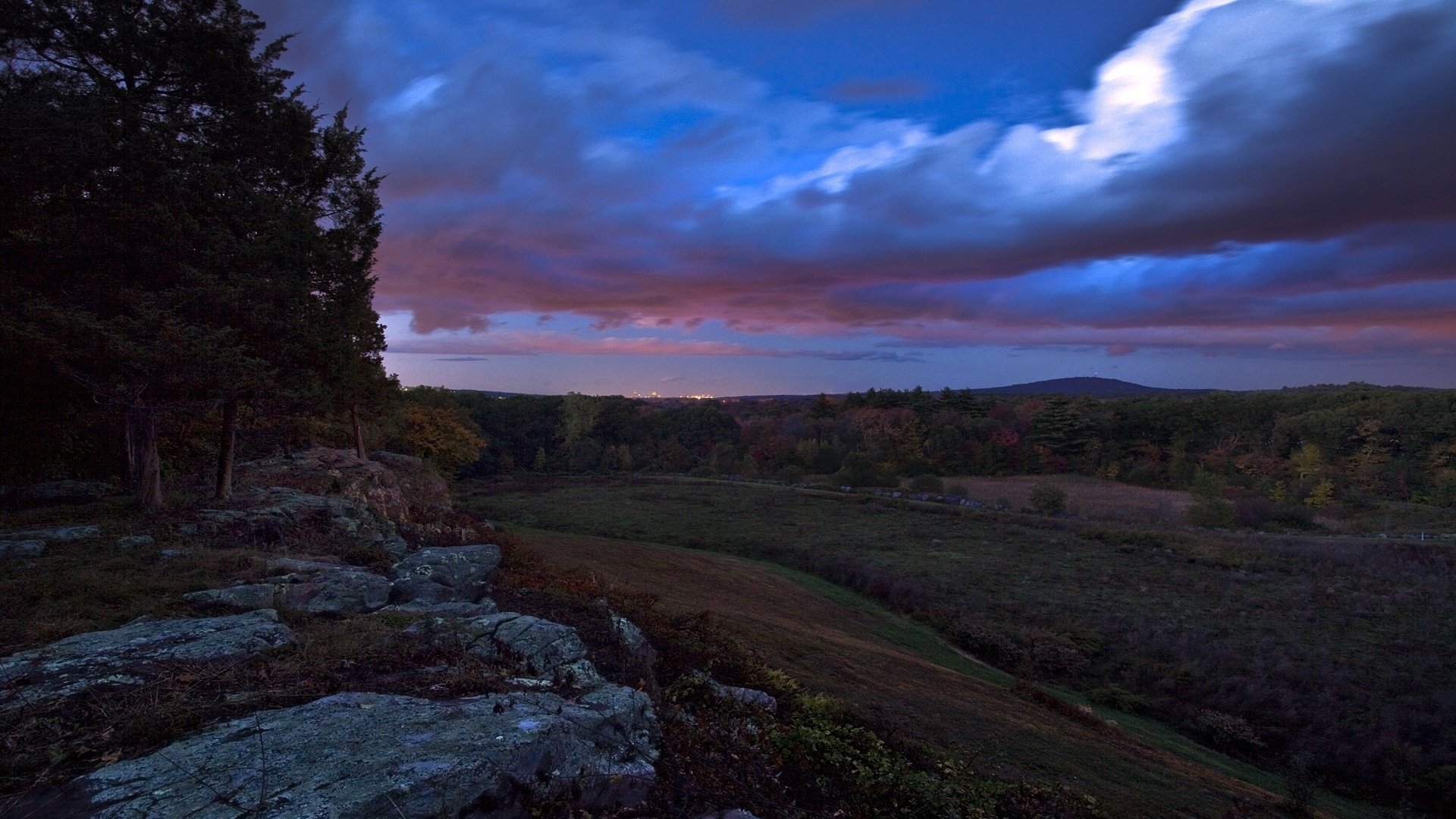 Обои небо, холмы, лес, склон, вечернее, the sky, hills, forest, slope, evening разрешение 1920x1200 Загрузить