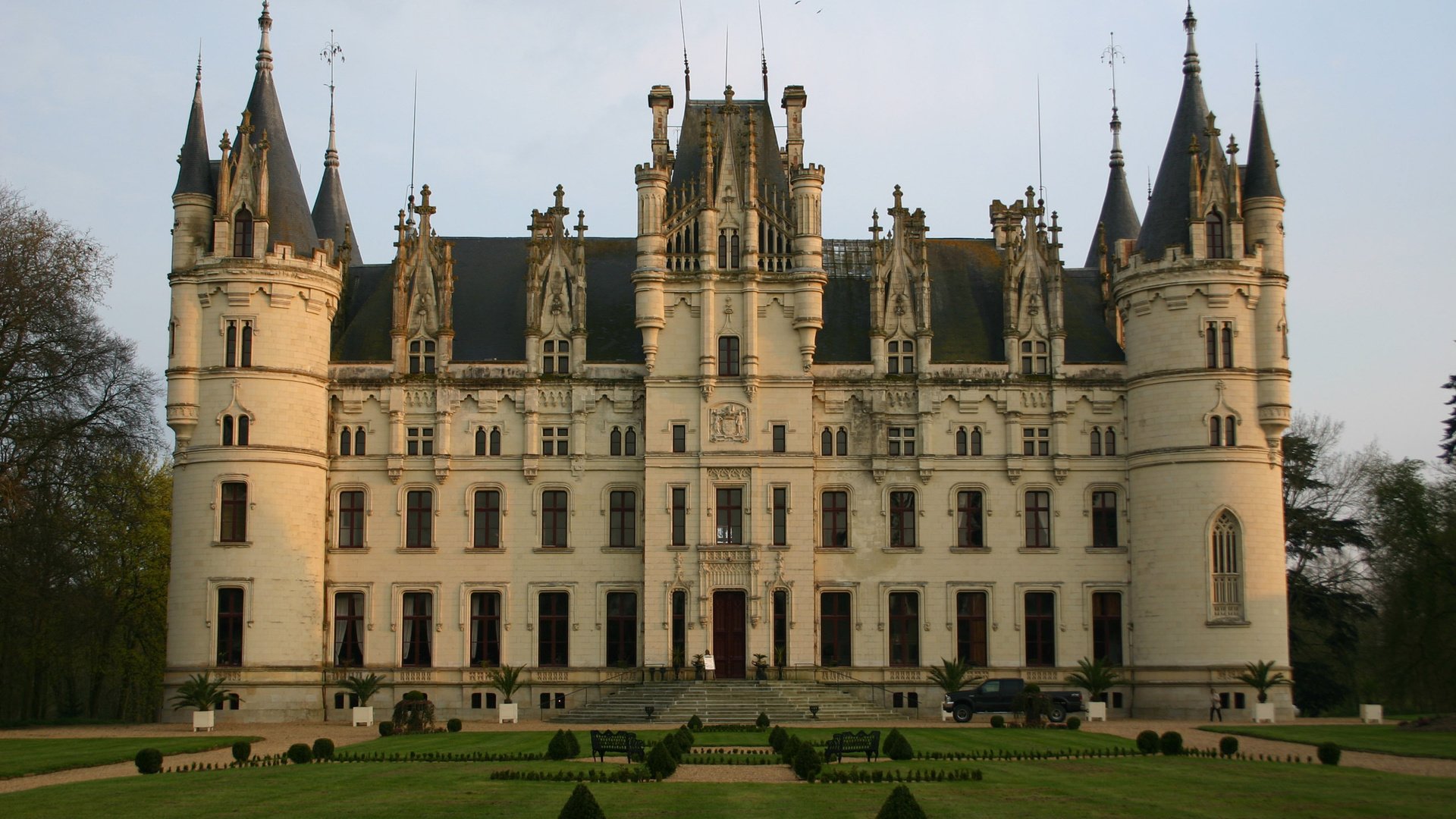 Обои замок, франция, castle chateau challain the chambord of anjou, castle, france разрешение 2560x1600 Загрузить