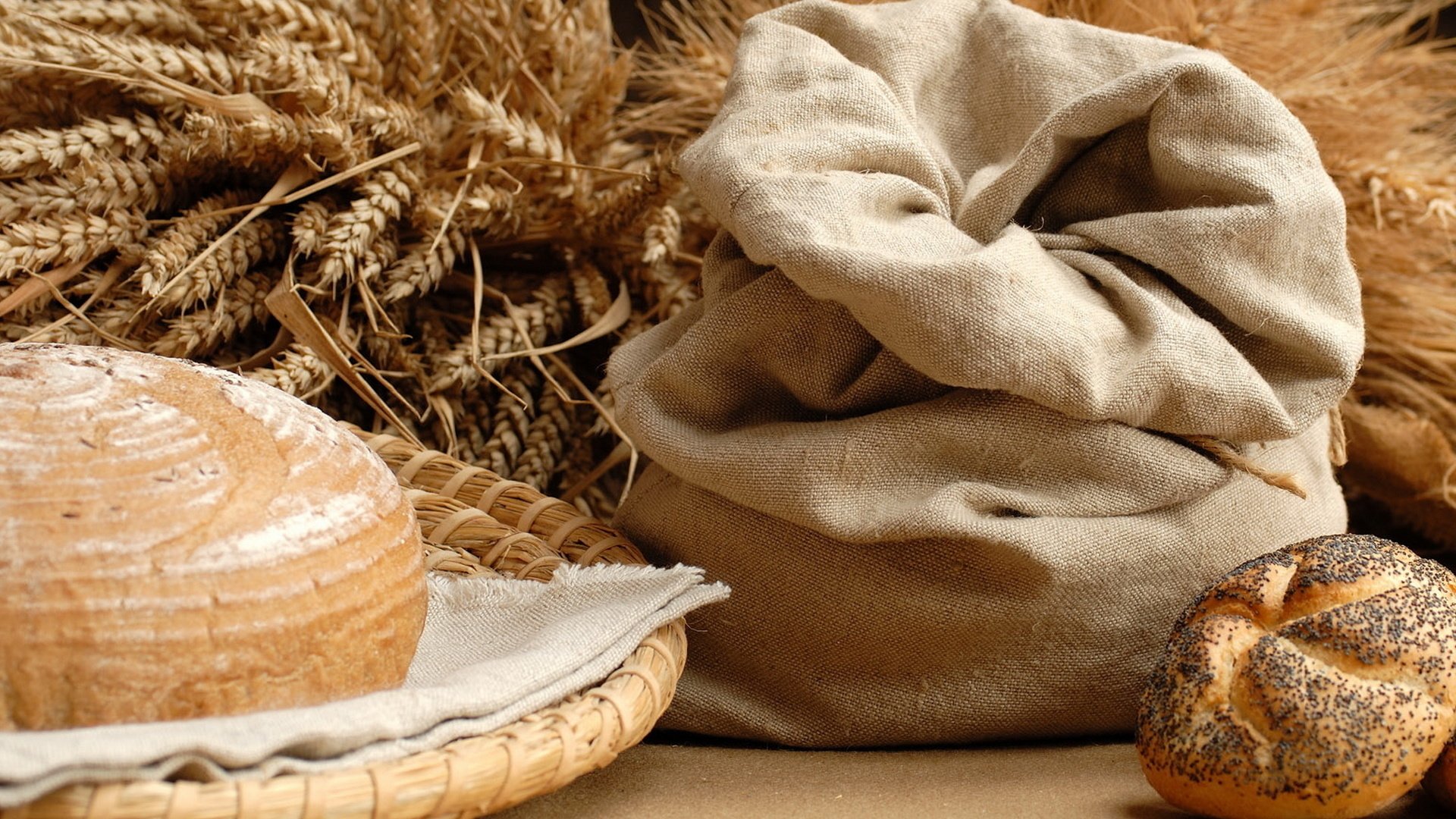 Обои мешок, колосья, пшеница, хлеб, булка, булочка, с маком, bag, ears, wheat, bread, roll, bun, mac разрешение 1920x1200 Загрузить