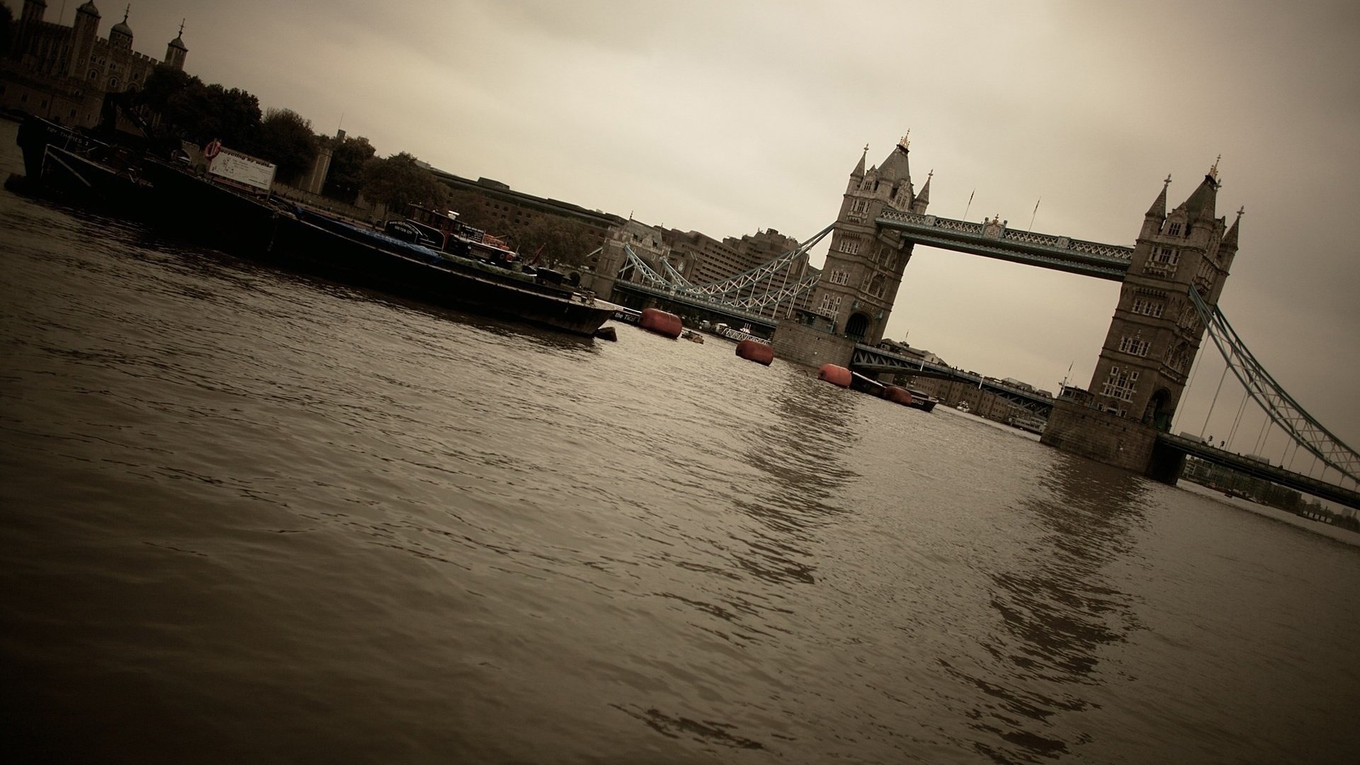 Обои великобритания, город, тауэрский мост, uk, the city, tower bridge разрешение 1920x1172 Загрузить