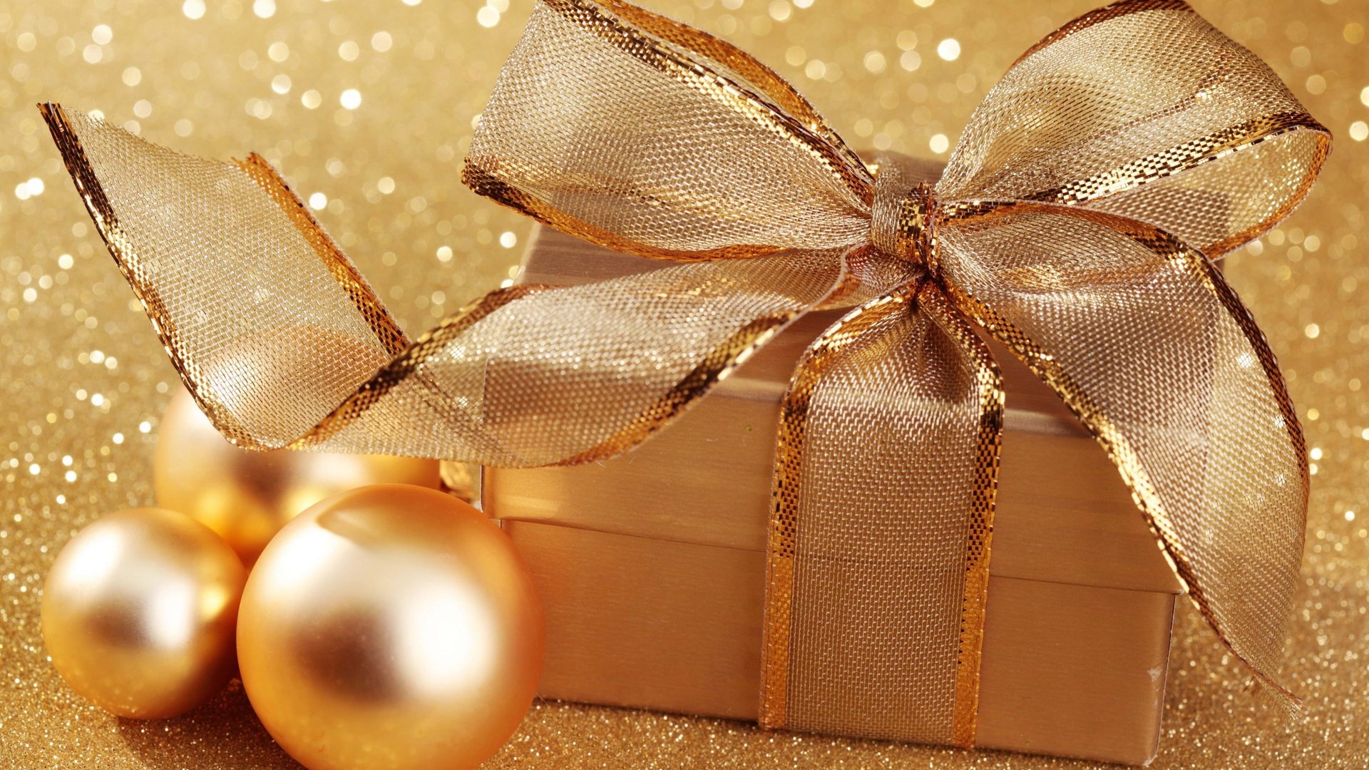 Обои новый год, зима, блеск, подарок, золотой, new year, winter, shine, gift, gold разрешение 4210x2660 Загрузить