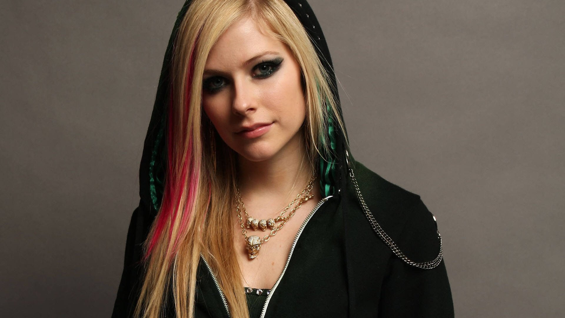 Обои блондинка, взгляд, певица, аврил лавин, kartinka, oboi, muzyka, iskusstvo, stil, blonde, look, singer, avril lavigne, skill разрешение 1920x1440 Загрузить