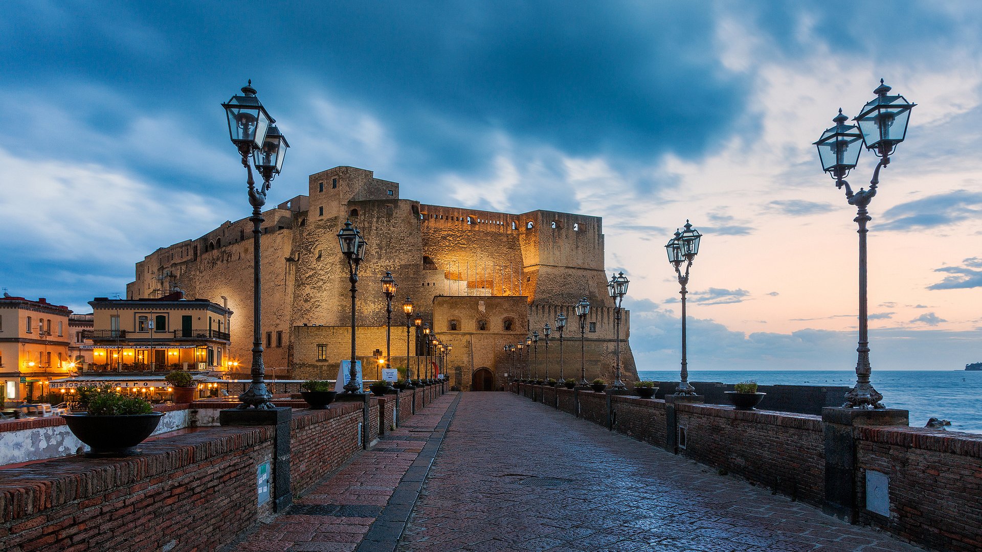 Обои замок, италия, неаполь, castle, italy, naples разрешение 2048x1365 Загрузить