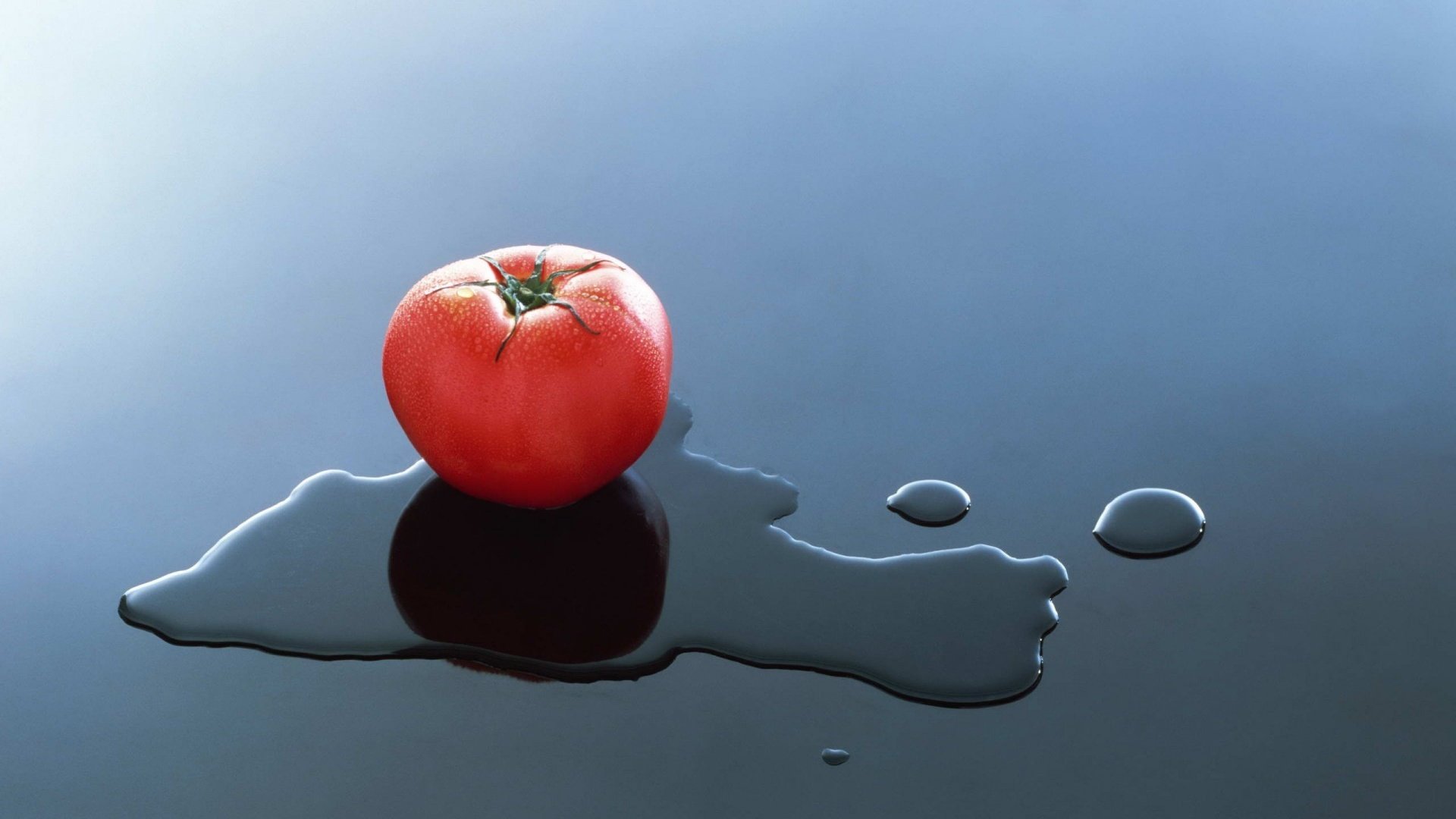 Обои вода, фон, овощи, помидоры, томат, water, background, vegetables, tomatoes, tomato разрешение 1920x1200 Загрузить