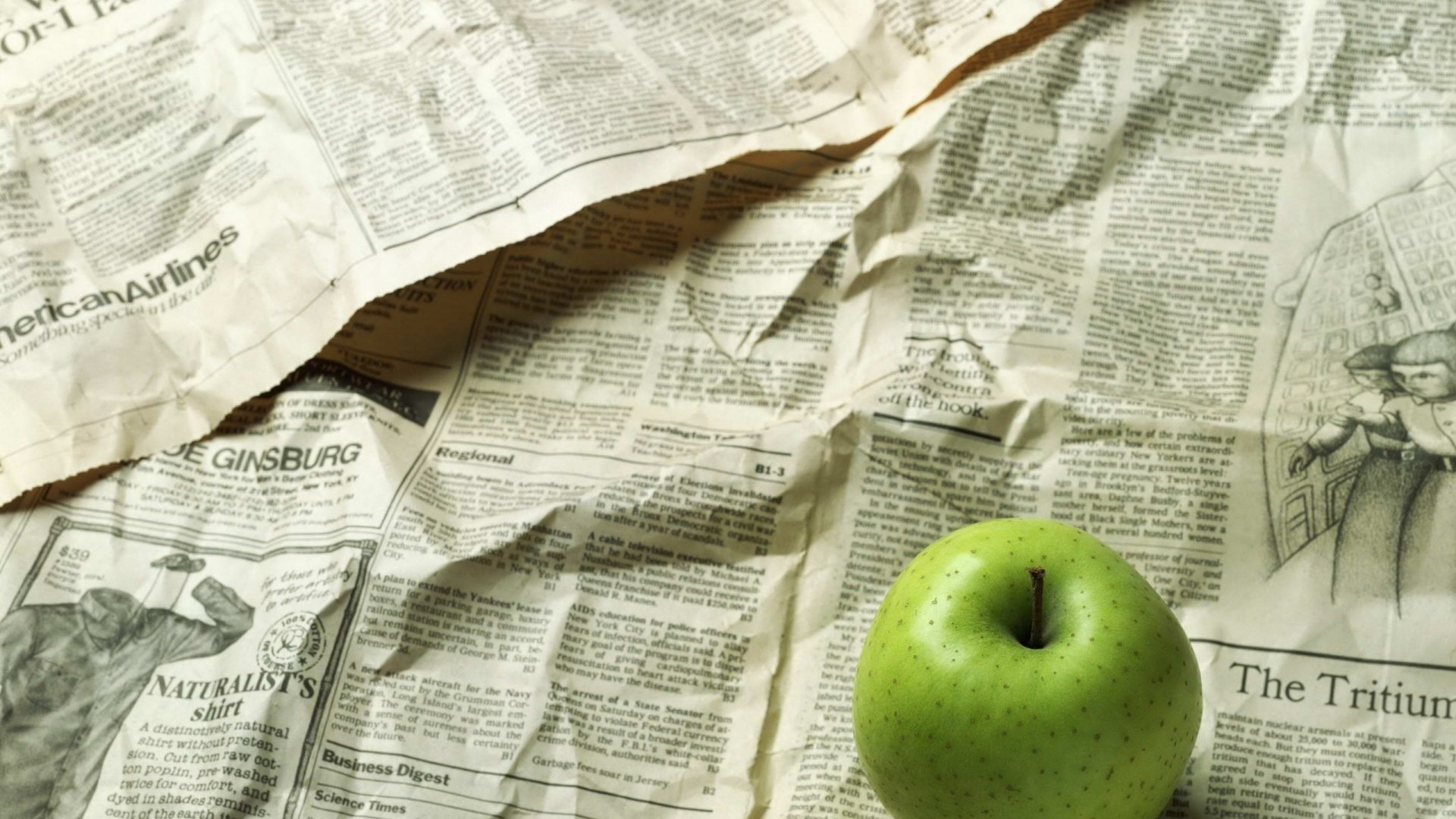 Обои фрукты, яблоки, яблоко, газета, зеленое, fruit, apples, apple, newspaper, green разрешение 1920x1200 Загрузить