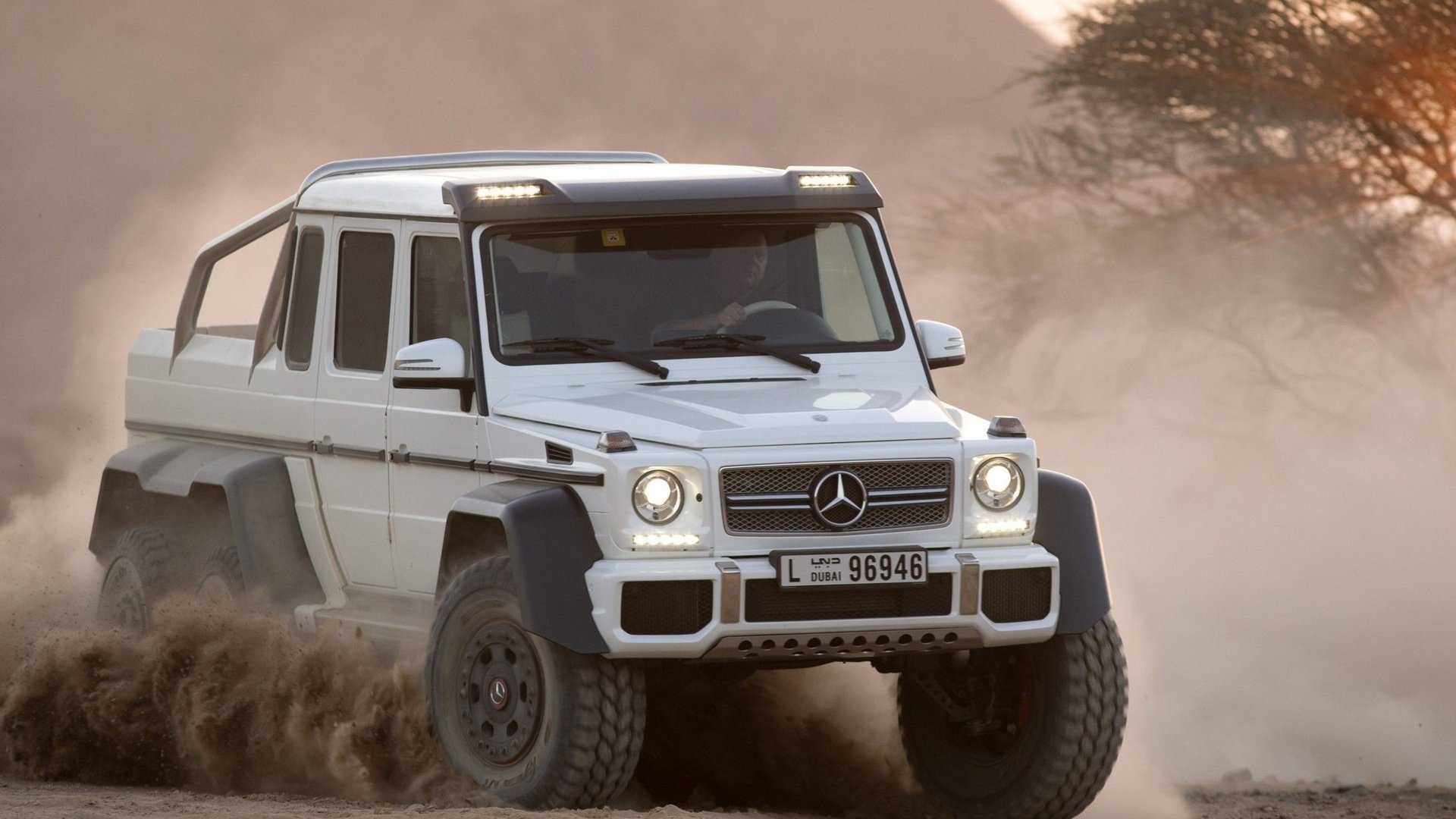 Обои автомобиль, 2012 год, пылинки, мерседес бенц, амг, g63, 6x6, car, 2012, dust, mercedes benz, amg разрешение 1920x1200 Загрузить