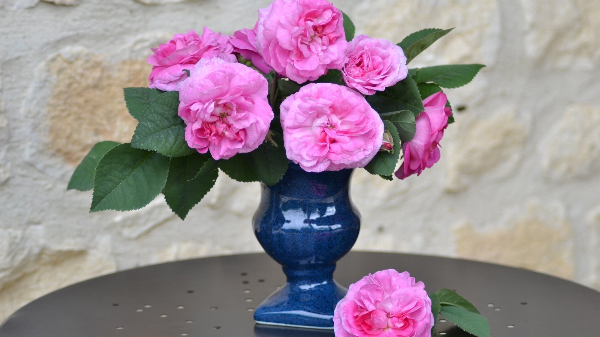 Обои розы, букет, ваза, roses, bouquet, vase разрешение 2560x1600 Загрузить