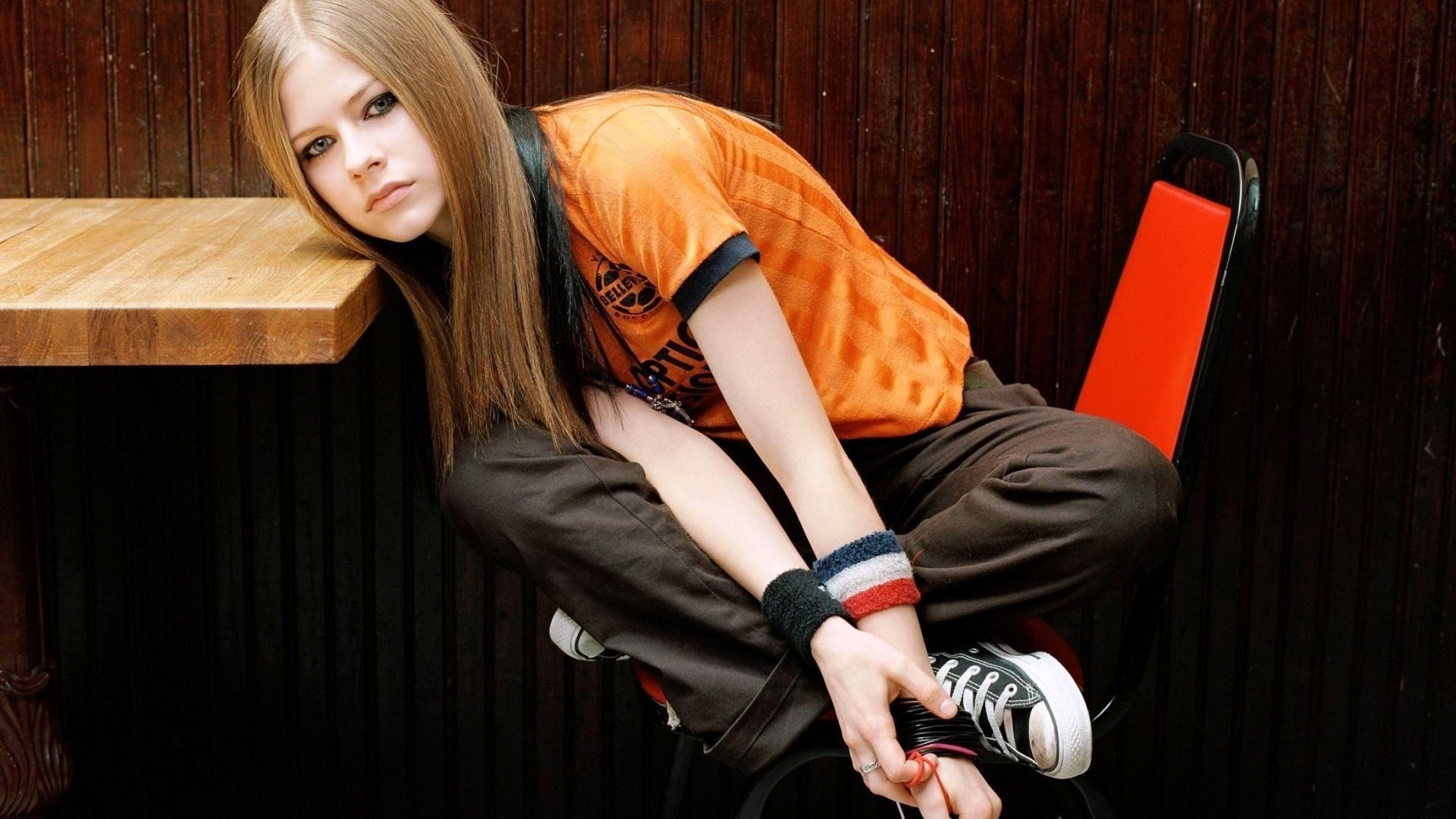 Обои девушка, фото, певица, аврил лавин, girl, photo, singer, avril lavigne разрешение 1920x1200 Загрузить