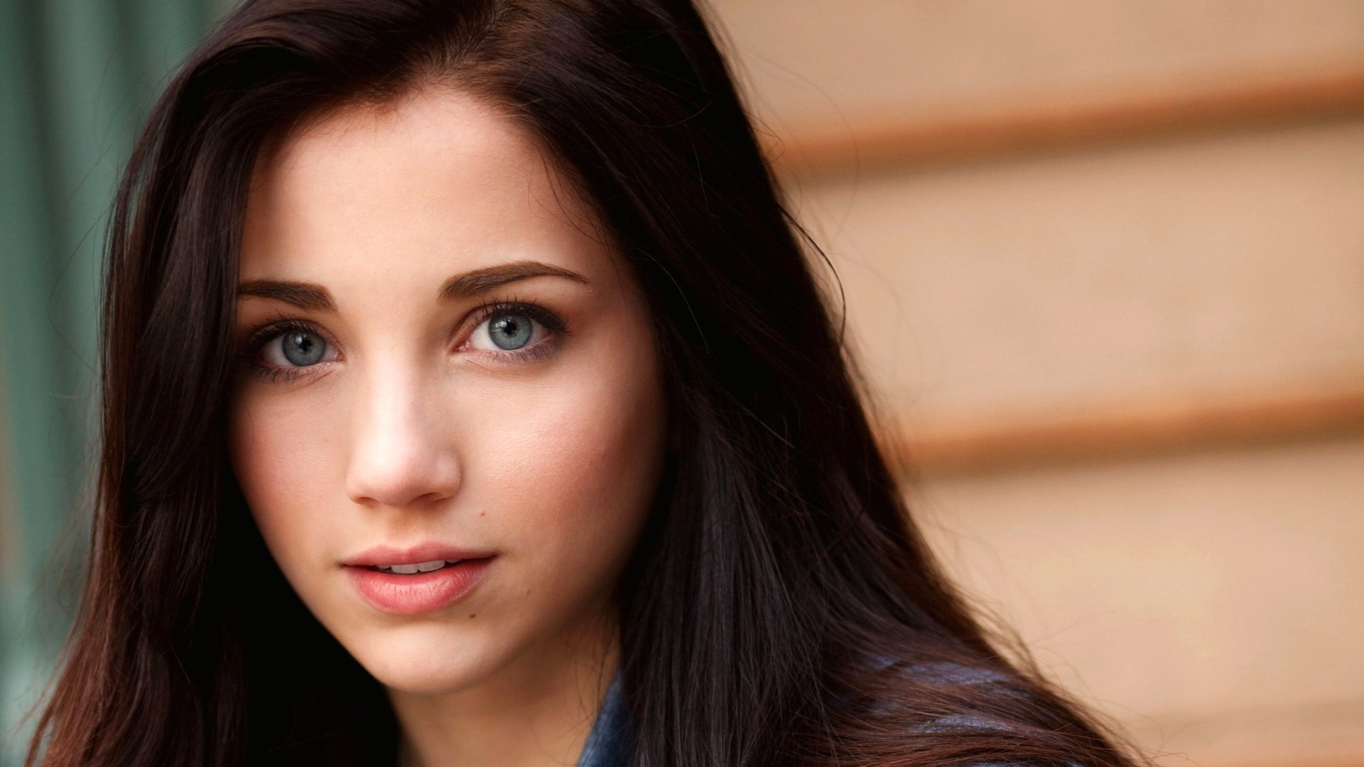 Обои девушка, портрет, взгляд, модель, лицо, эмили радд, girl, portrait, look, model, face, emily rudd разрешение 3744x2400 Загрузить