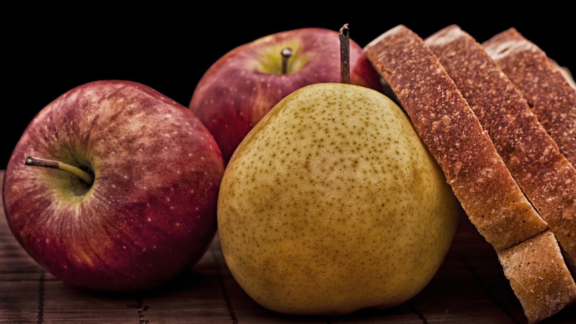 Обои фрукты, булки, хлеб, яблоко, плоды, натюрморт, груши, pears, эппл, naturmort, fruit, bread, apple, still life, pear разрешение 3888x2592 Загрузить