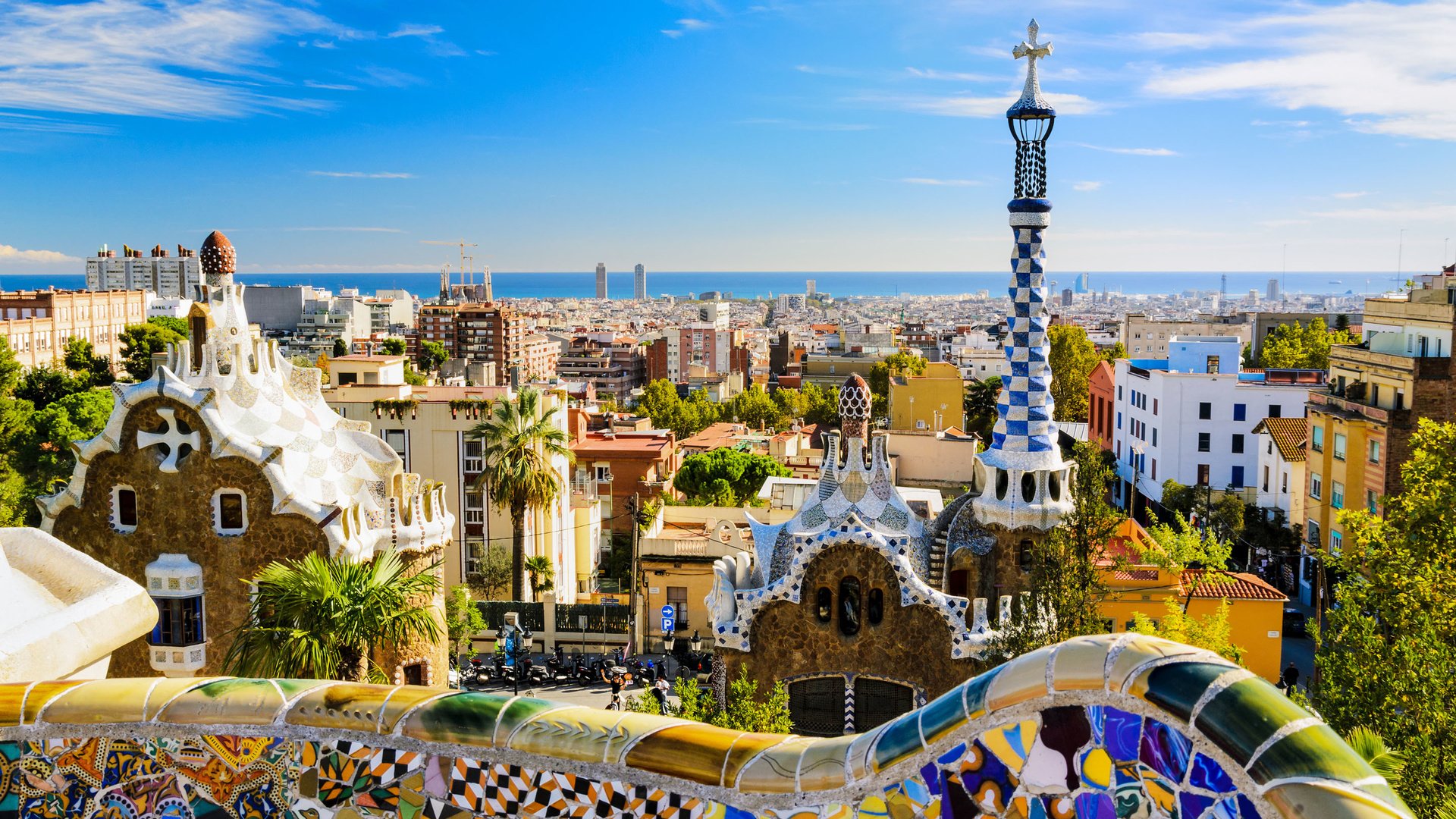 Обои город, испания, барселона, парк гуэль - гауди, the city, spain, barcelona, park güell - gaudí разрешение 2880x1800 Загрузить