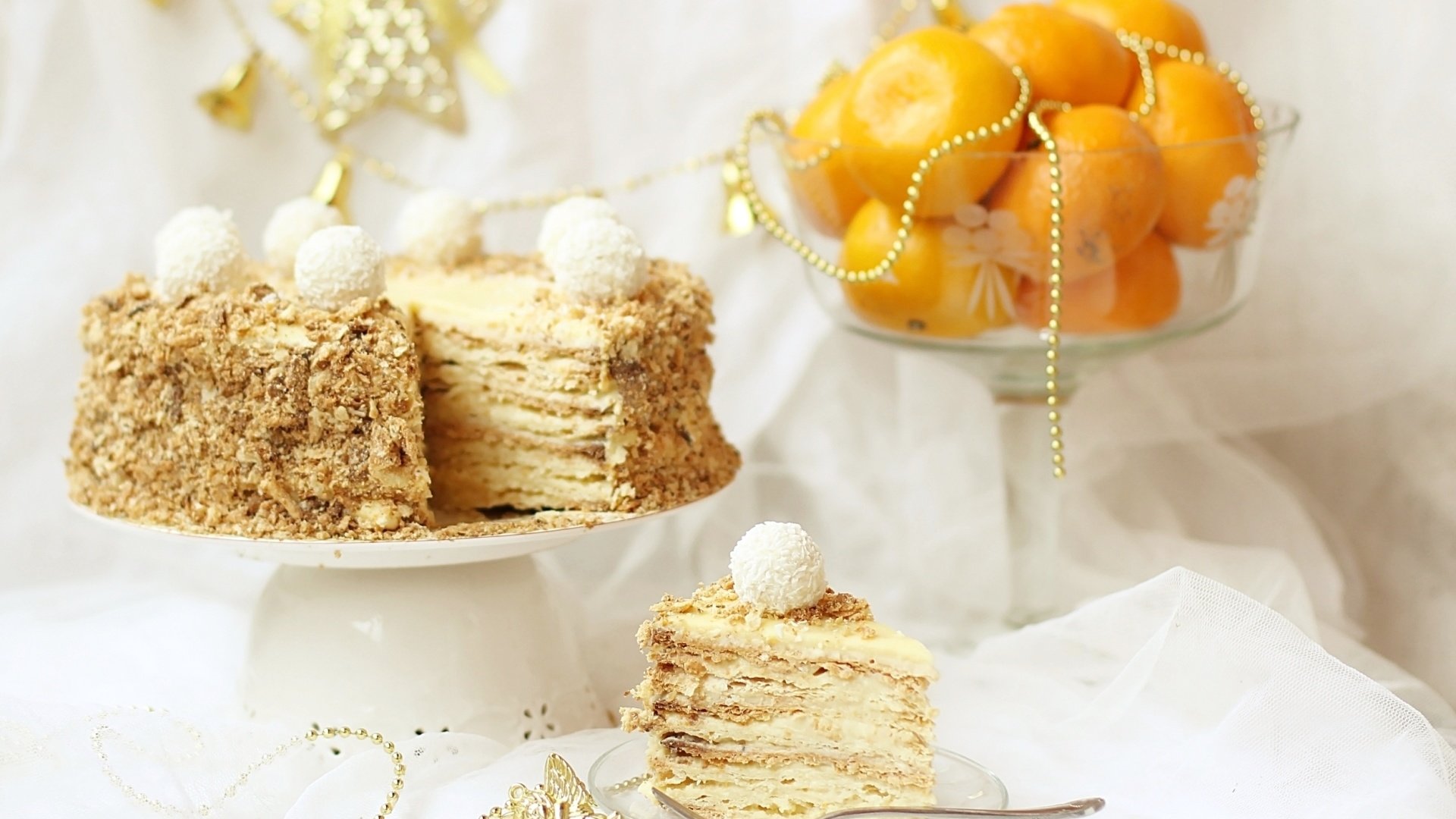 Обои торт, мандарины, наполеон, cake, tangerines, napoleon разрешение 1920x1263 Загрузить