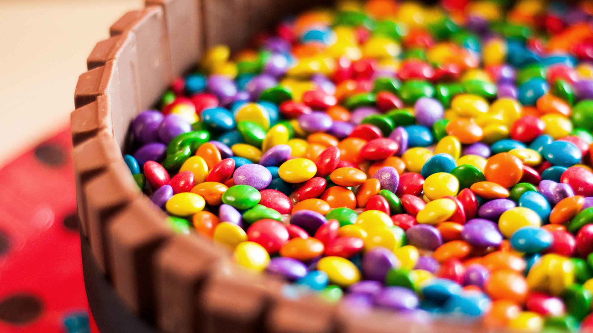 Обои разноцветные, конфеты, шоколад, конфета, глазурь, в шоколаде, драже, сладенько, colorful, candy, chocolate, glaze, pills, sweet разрешение 4288x2848 Загрузить