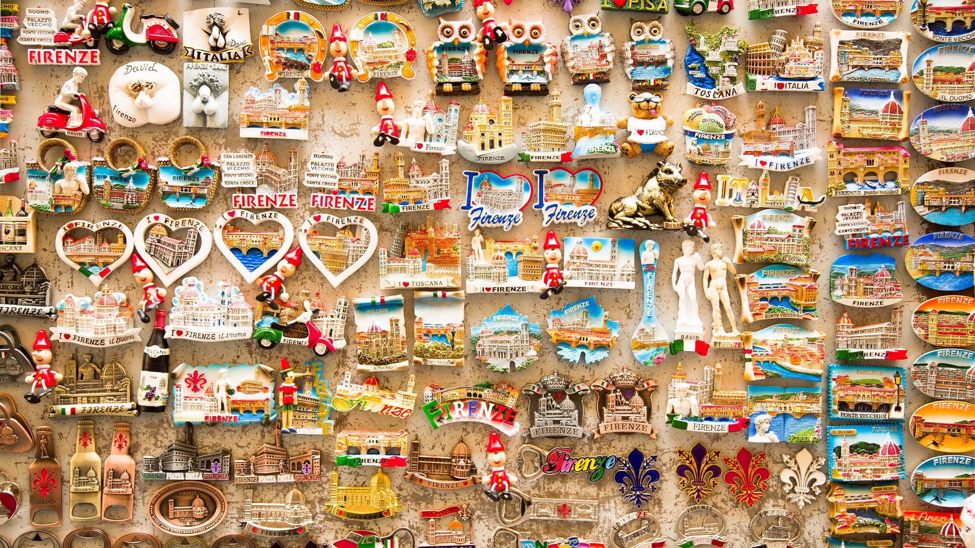 Обои фон, стена, сувениры, магниты, background, wall, souvenirs, magnets разрешение 2560x1700 Загрузить