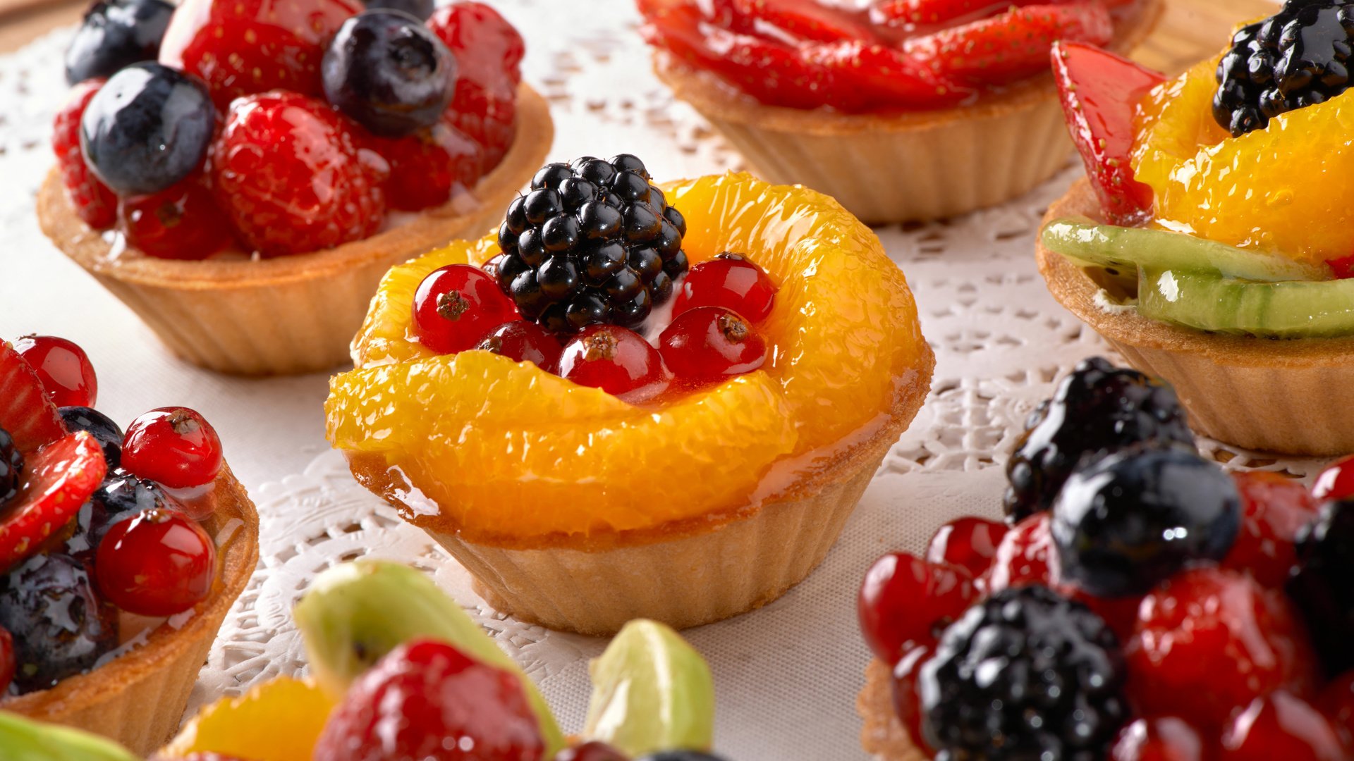 Обои ягоды, десерт, пирожные, berries, dessert, cakes разрешение 5120x3417 Загрузить