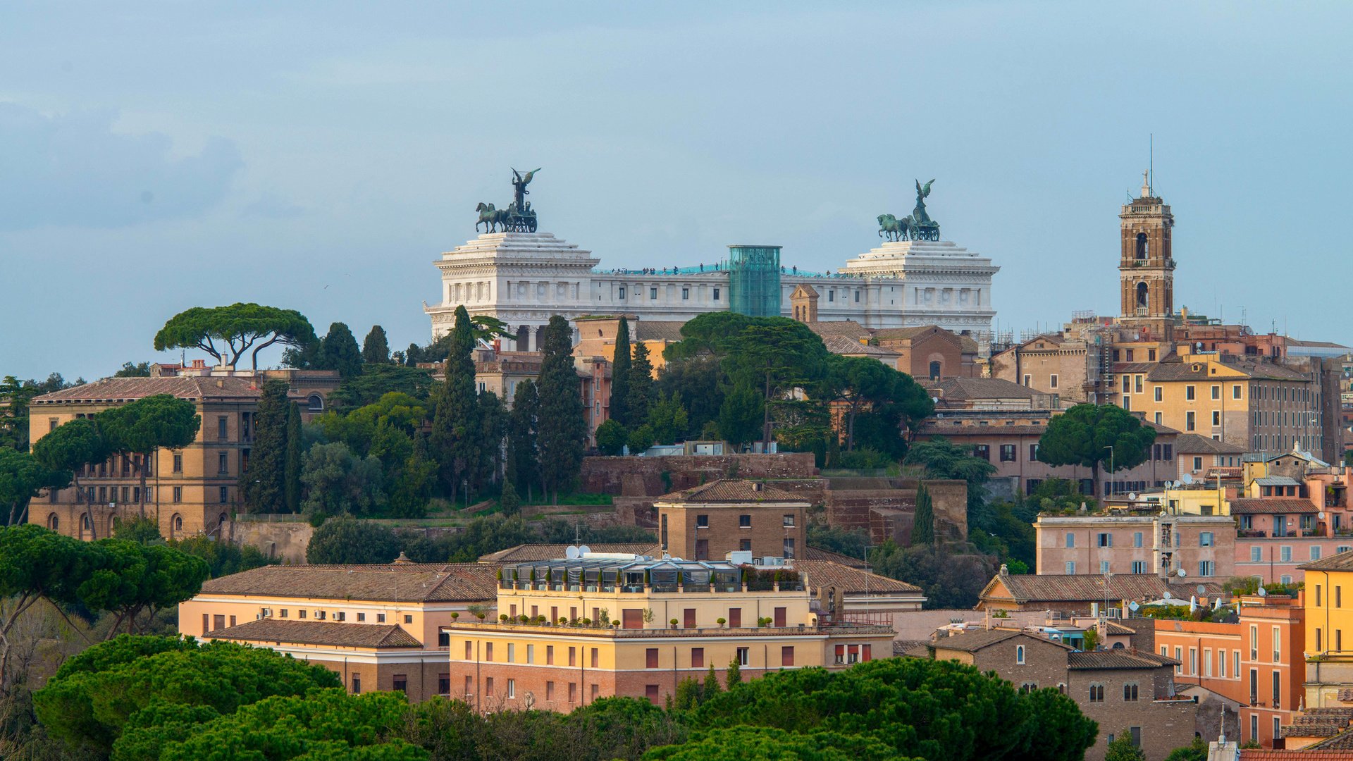 Обои деревья, панорама, дома, италия, рим, витториано, trees, panorama, home, italy, rome, the vittoriano разрешение 2048x1367 Загрузить