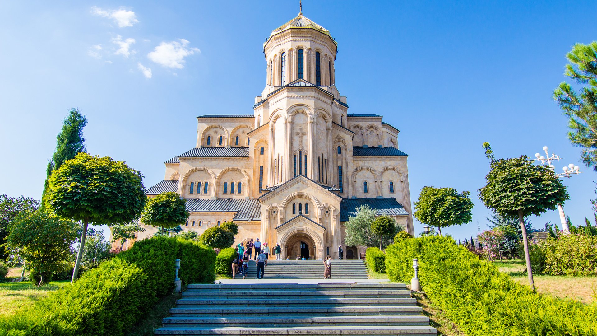 Обои церковь, грузия, тбилиси, цминда самеба, church, georgia, tbilisi, tsminda sameba разрешение 2742x1823 Загрузить