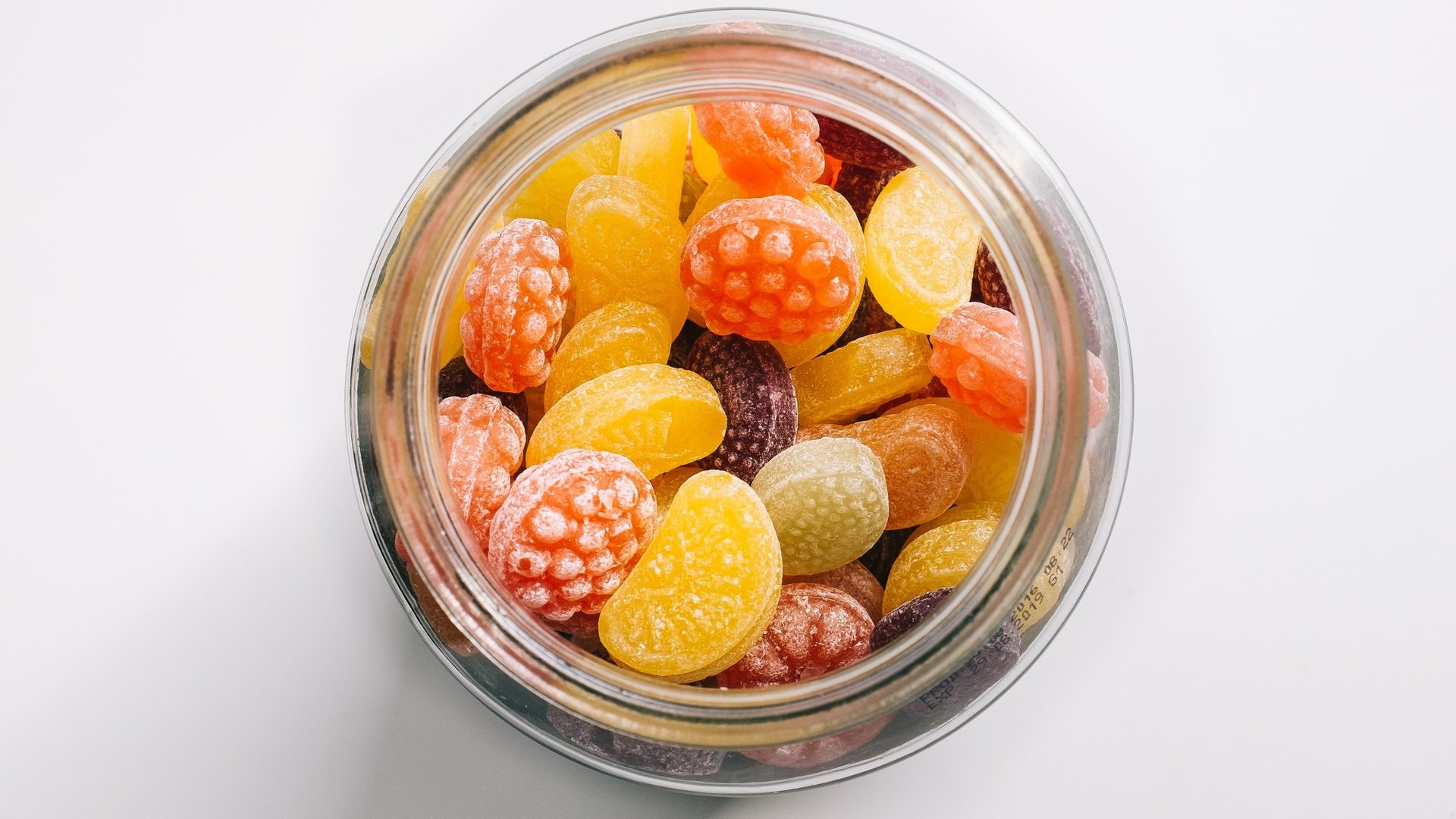 Обои конфеты, сладкое, банка, леденцы, карамель, candy, sweet, bank, lollipops, caramel разрешение 2048x1365 Загрузить