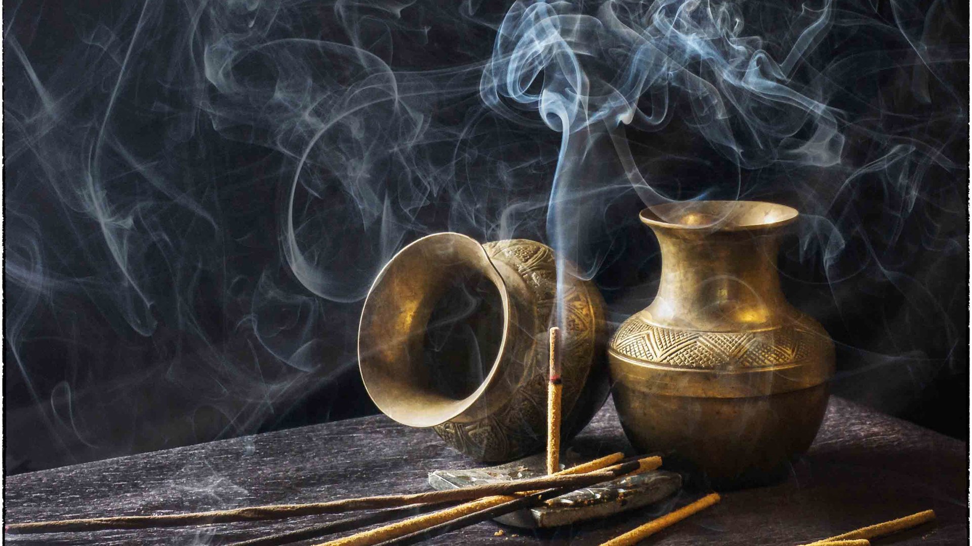 Обои дым, аромотерапия, благовония, ароматические палочки, феншуй, smoke, aromatherapy, incense, incense sticks, feng shui разрешение 2942x1961 Загрузить