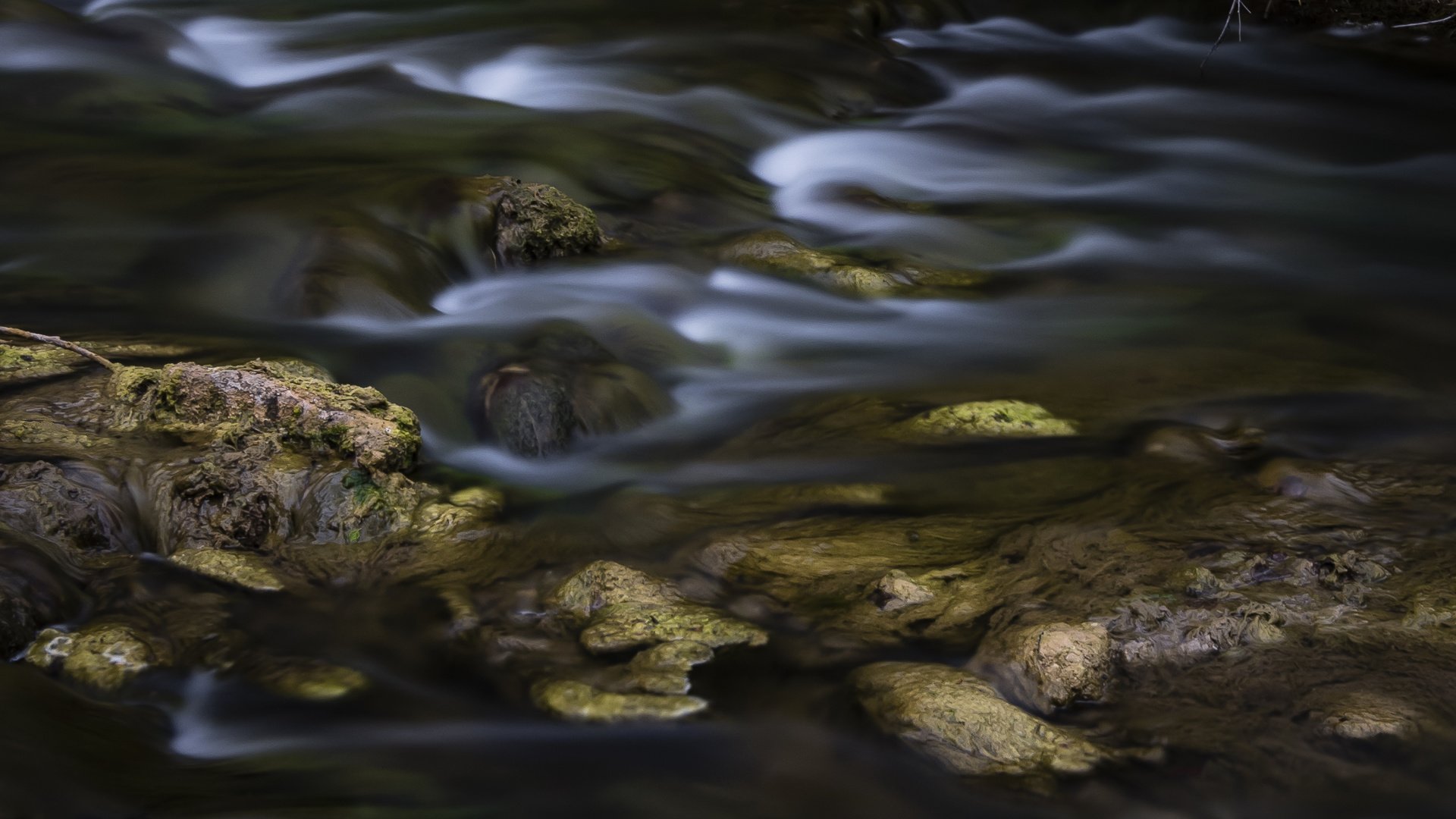 Обои вода, река, камни, поток, water, river, stones, stream разрешение 2369x1445 Загрузить