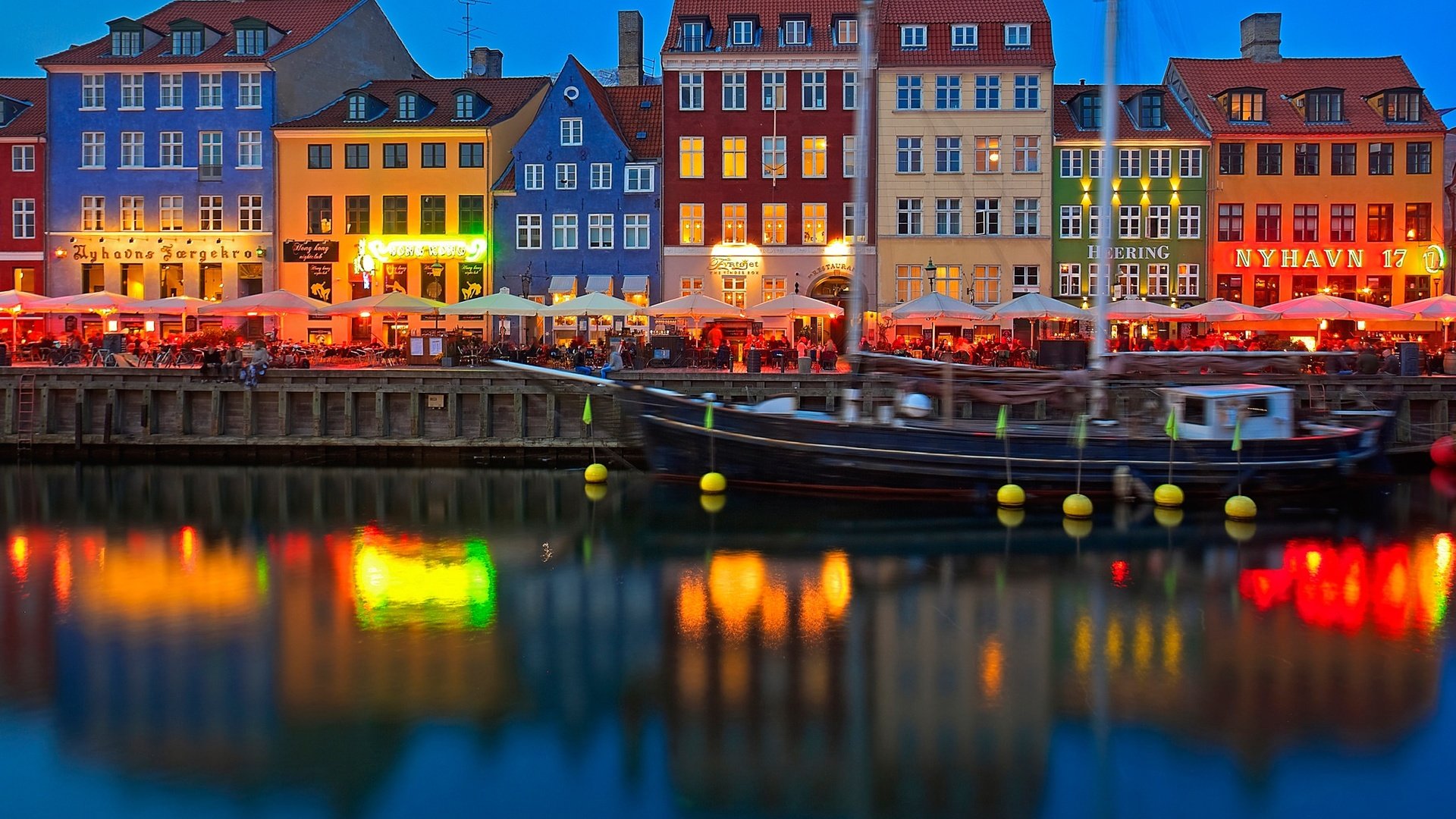 Nyhavn, Copenhagen, Denmark бесплатно