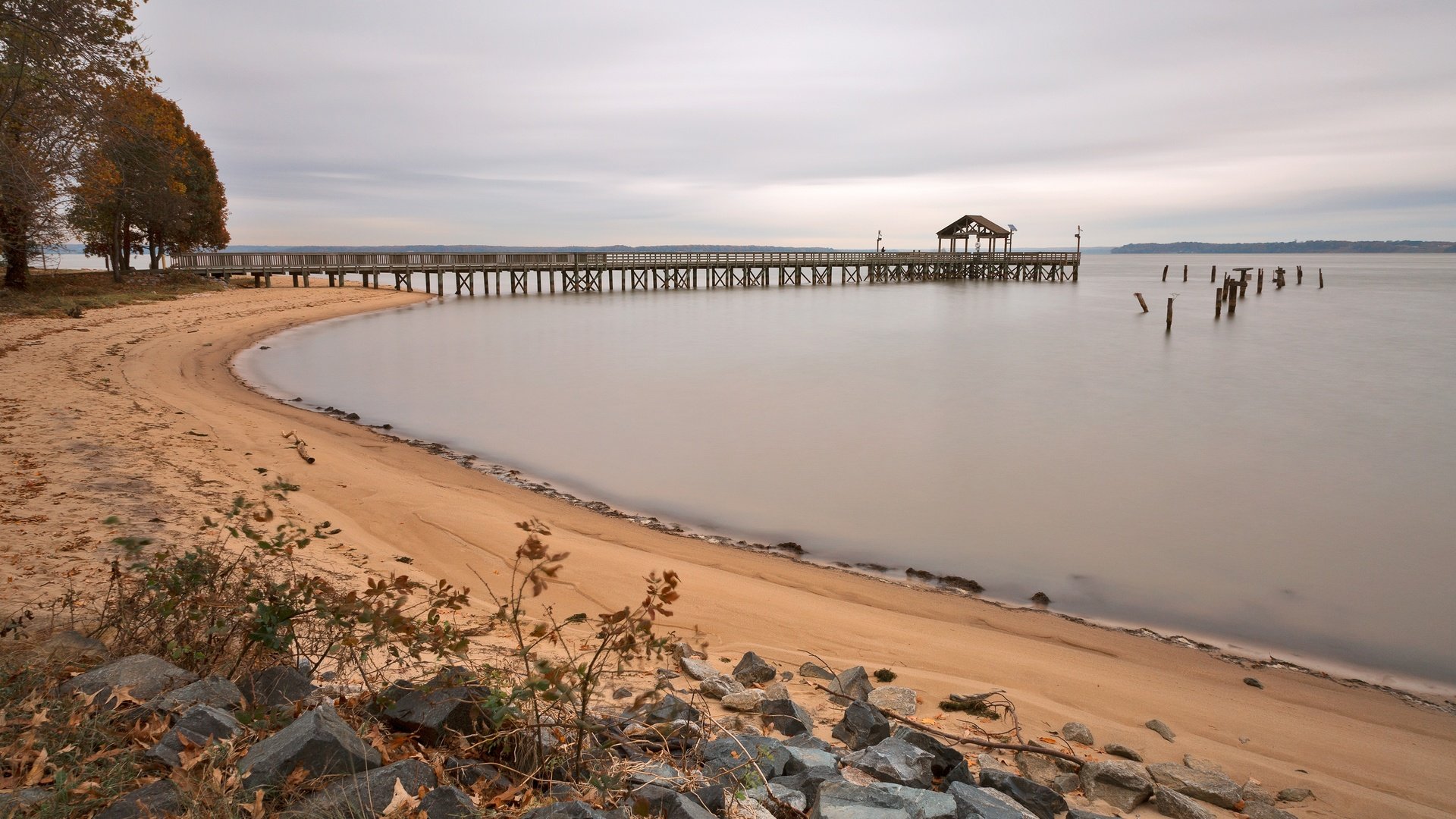 Обои вода, пляж, пирс, сша, вирджиния, лисильвания, water, beach, pierce, usa, va, leesylvania разрешение 4000x2667 Загрузить