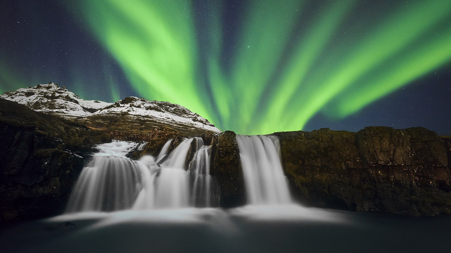 Обои река, природа, водопад, северное сияние, исландия, киркьюфетль, etienne ruff, river, nature, waterfall, northern lights, iceland, kirkjufell разрешение 1920x1200 Загрузить