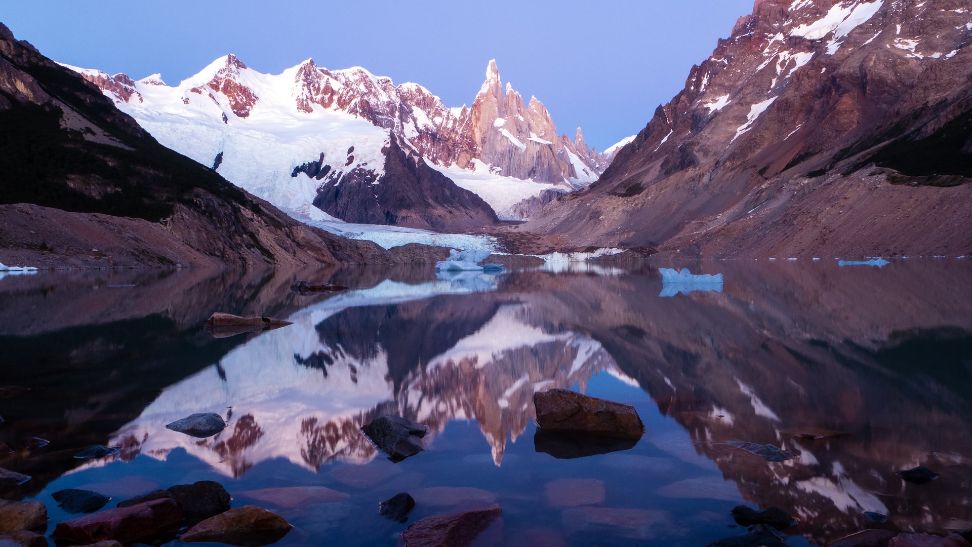 Обои озеро, горы, снег, отражение, аргентина, патагония, lago torre, los glaciares national park, lake, mountains, snow, reflection, argentina, patagonia разрешение 3840x2400 Загрузить