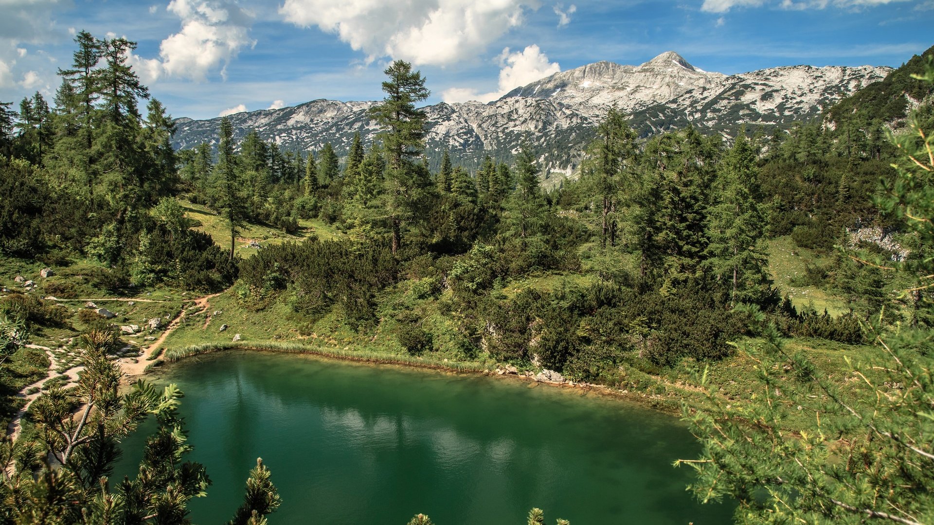 Обои озеро, горы, лес, австрия, альпы, штирия, долина тауплицальм, lake, mountains, forest, austria, alps, styria, valley tauplitzalm разрешение 2048x1302 Загрузить