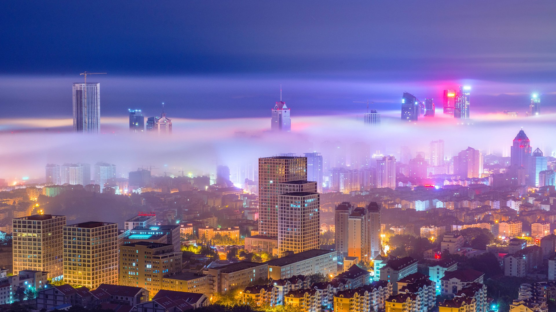 Обои ночь, огни, туман, город, китай, циндао, night, lights, fog, the city, china, qingdao разрешение 1920x1200 Загрузить