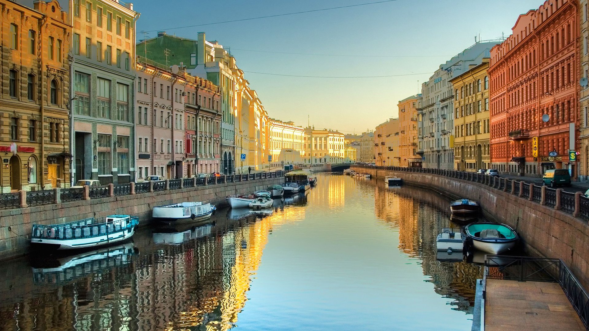 Обои город, лодки, канал, россия, санкт-петербург, the city, boats, channel, russia, saint petersburg разрешение 2880x1800 Загрузить