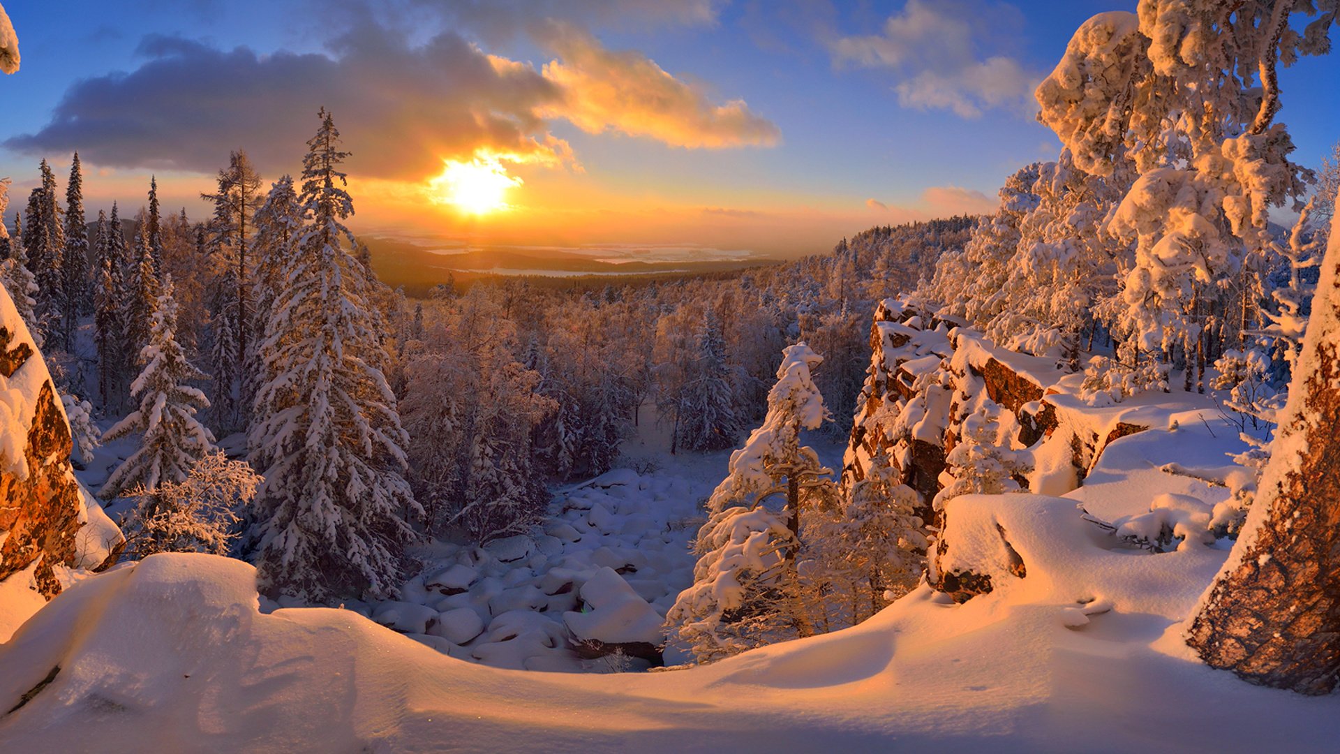 Обои снег, лес, закат, зима, snow, forest, sunset, winter разрешение 2139x1080 Загрузить