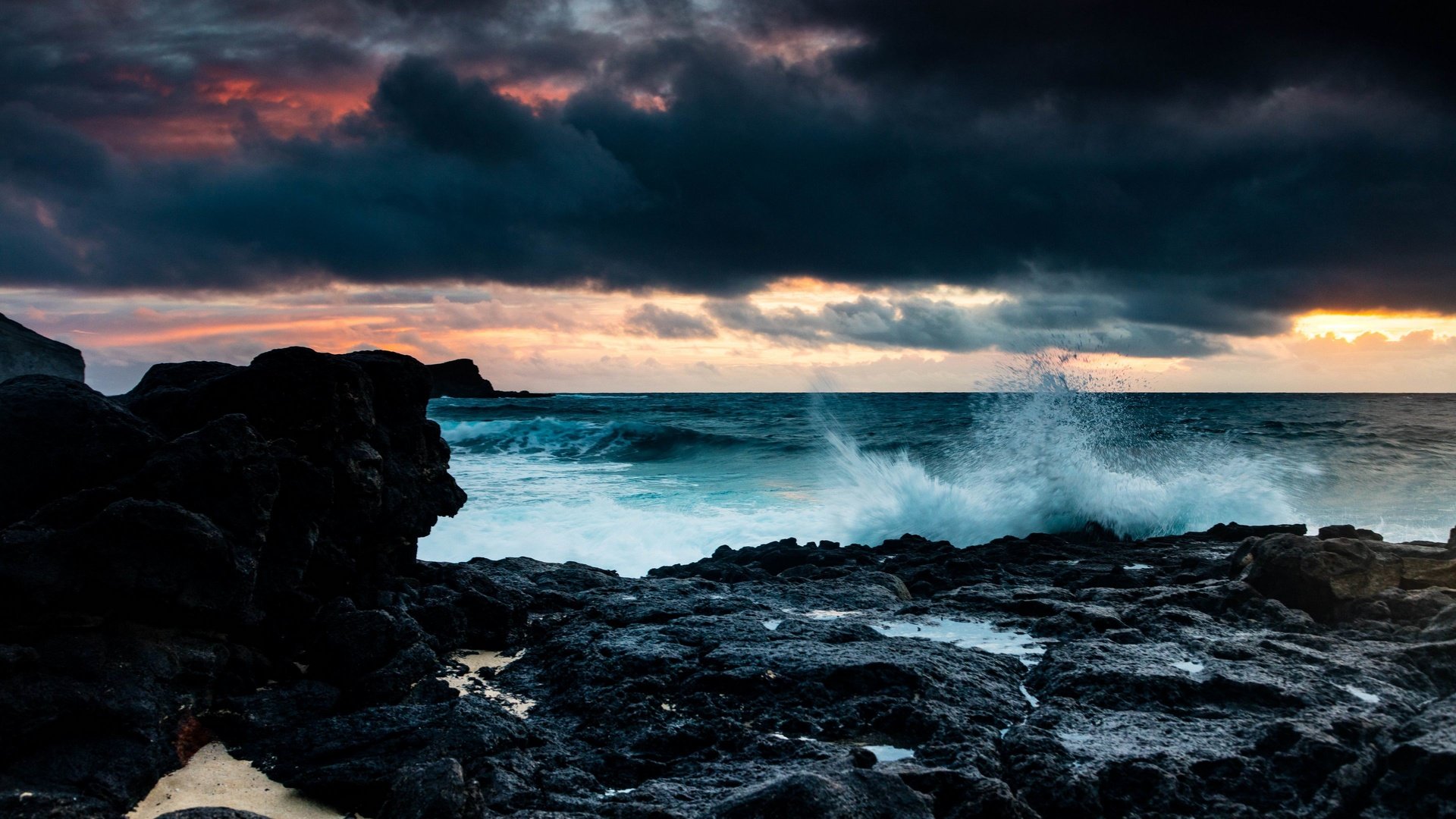 Обои скалы, море, горизонт, брызги, rocks, sea, horizon, squirt разрешение 3840x2160 Загрузить