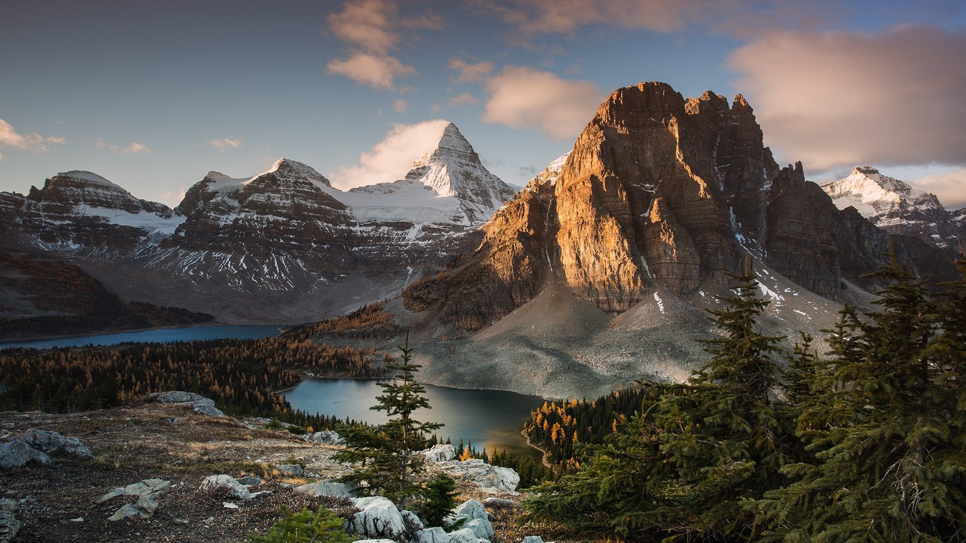 Обои деревья, канада, горы, природа, камни, пейзаж, утро, ели, леса, trees, canada, mountains, nature, stones, landscape, morning, ate, forest разрешение 2000x1333 Загрузить