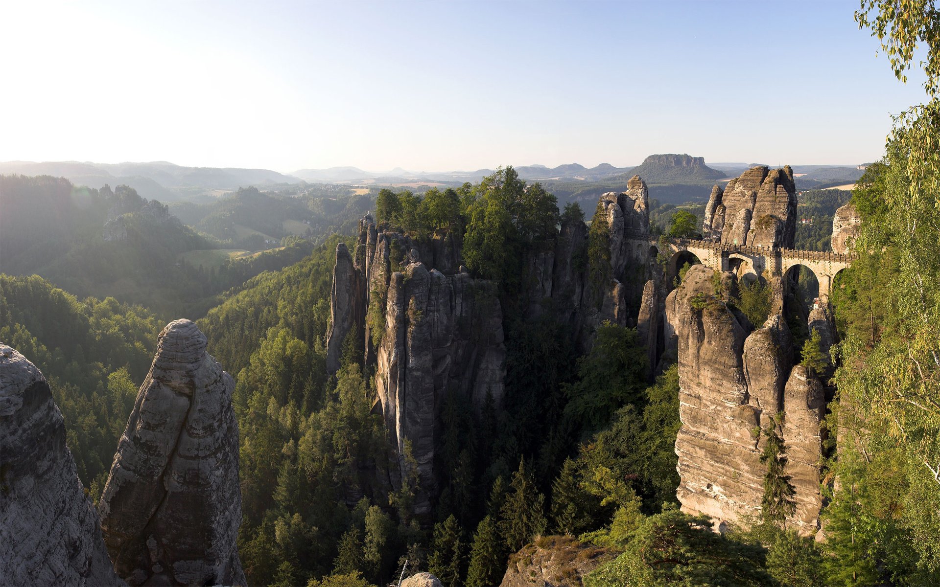 Обои скалы, природа, горизонт, мост, rocks, nature, horizon, bridge разрешение 2560x1600 Загрузить