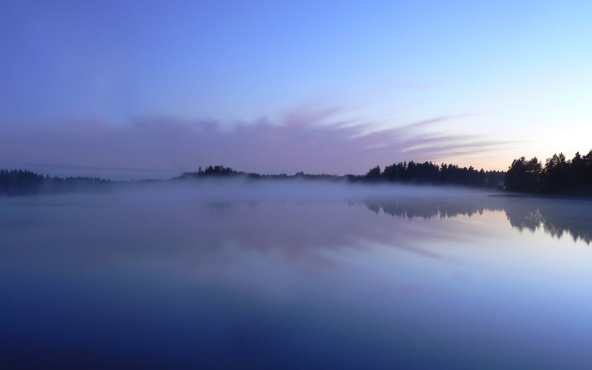 Обои деревья, озеро, отражение, туман, trees, lake, reflection, fog разрешение 3200x1200 Загрузить