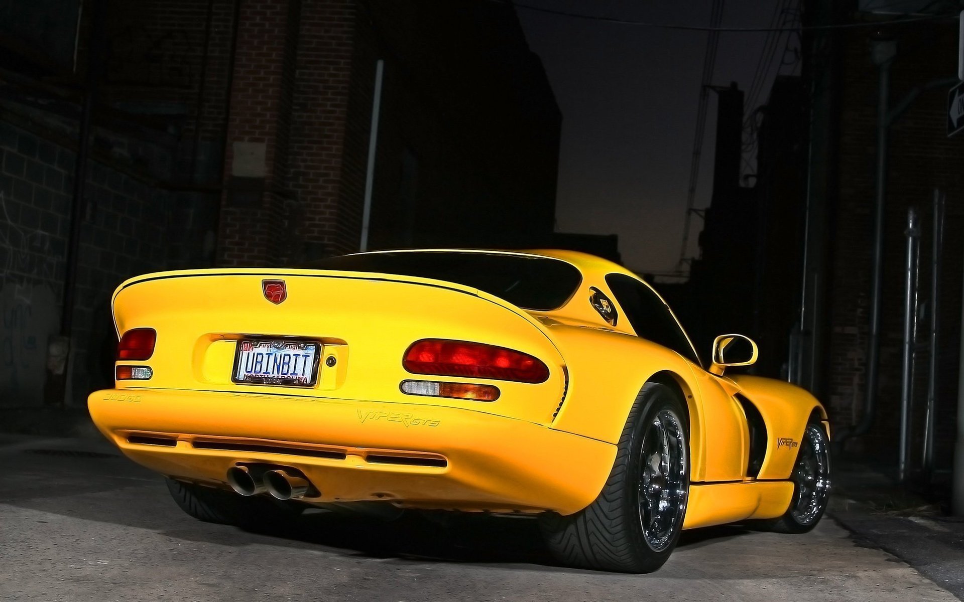 Обои ночь, желтый, viper gts, додж, night, yellow, dodge разрешение 2048x1536 Загрузить