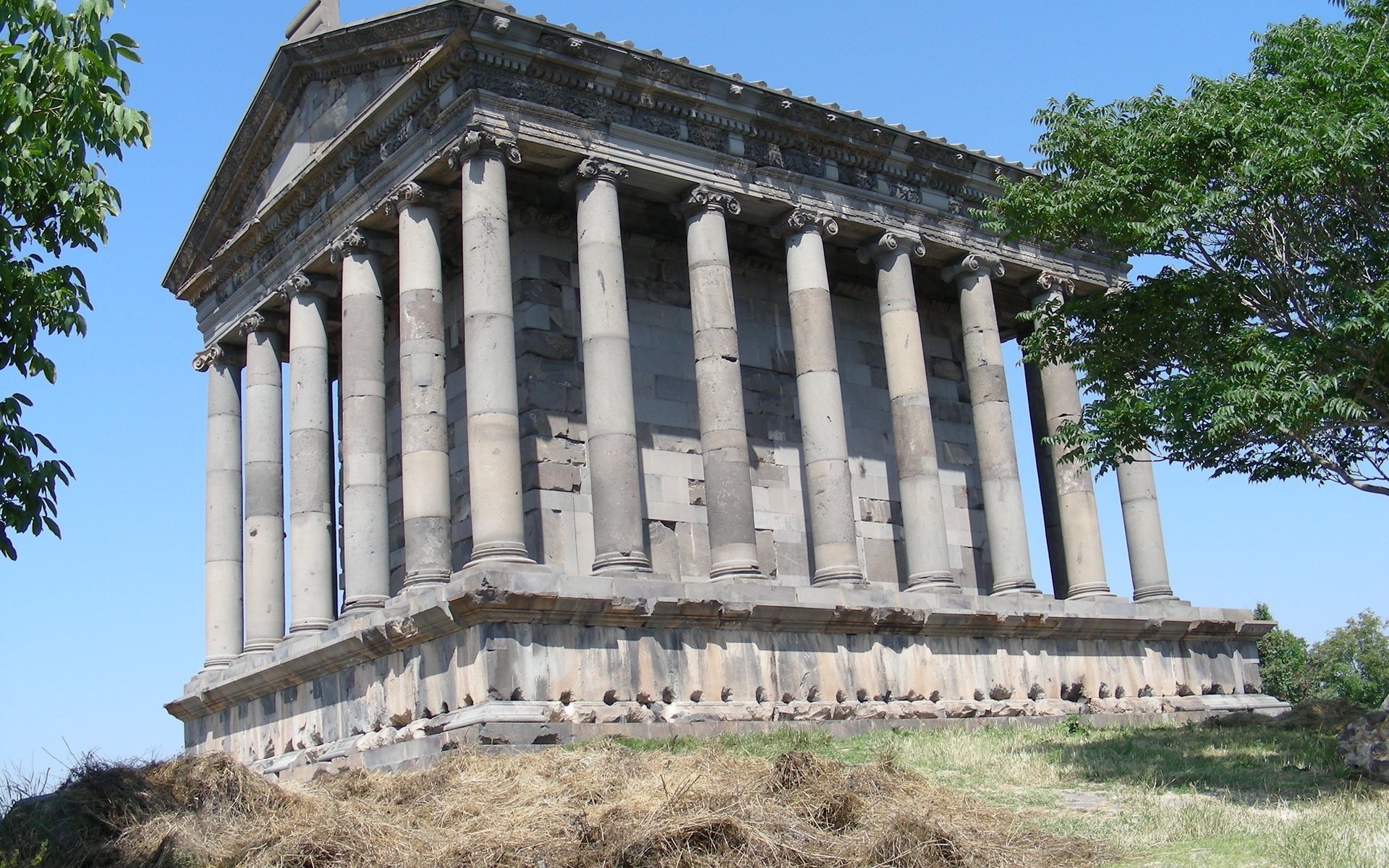 Обои храм, армения, историко-архитектурный комплекс гарни, село гарни, temple, armenia, historical and architectural complex of garni, the village of garni разрешение 2816x2112 Загрузить