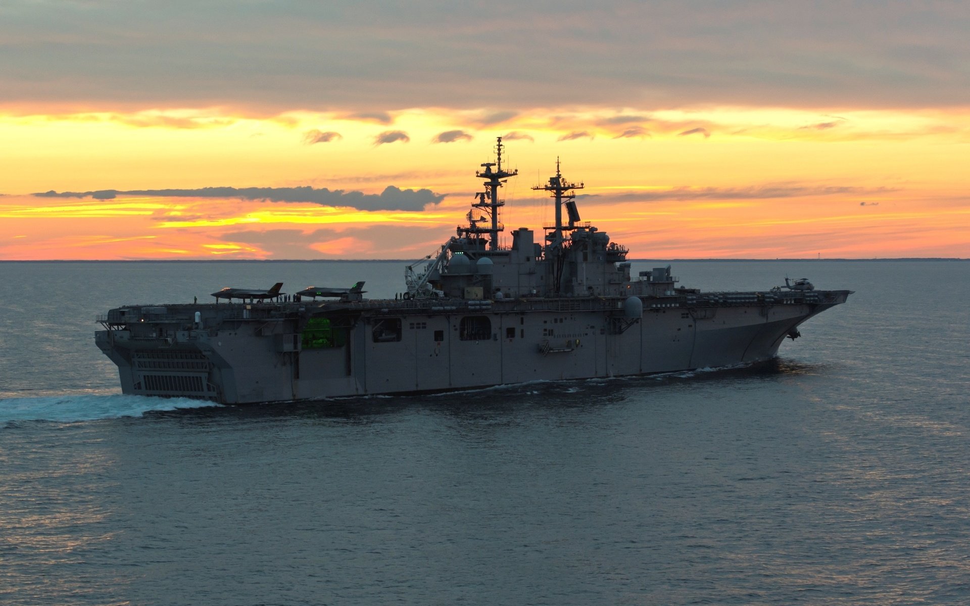 Обои вечер, закат, море, uss wasp lhd1, the evening, sunset, sea разрешение 2560x1600 Загрузить