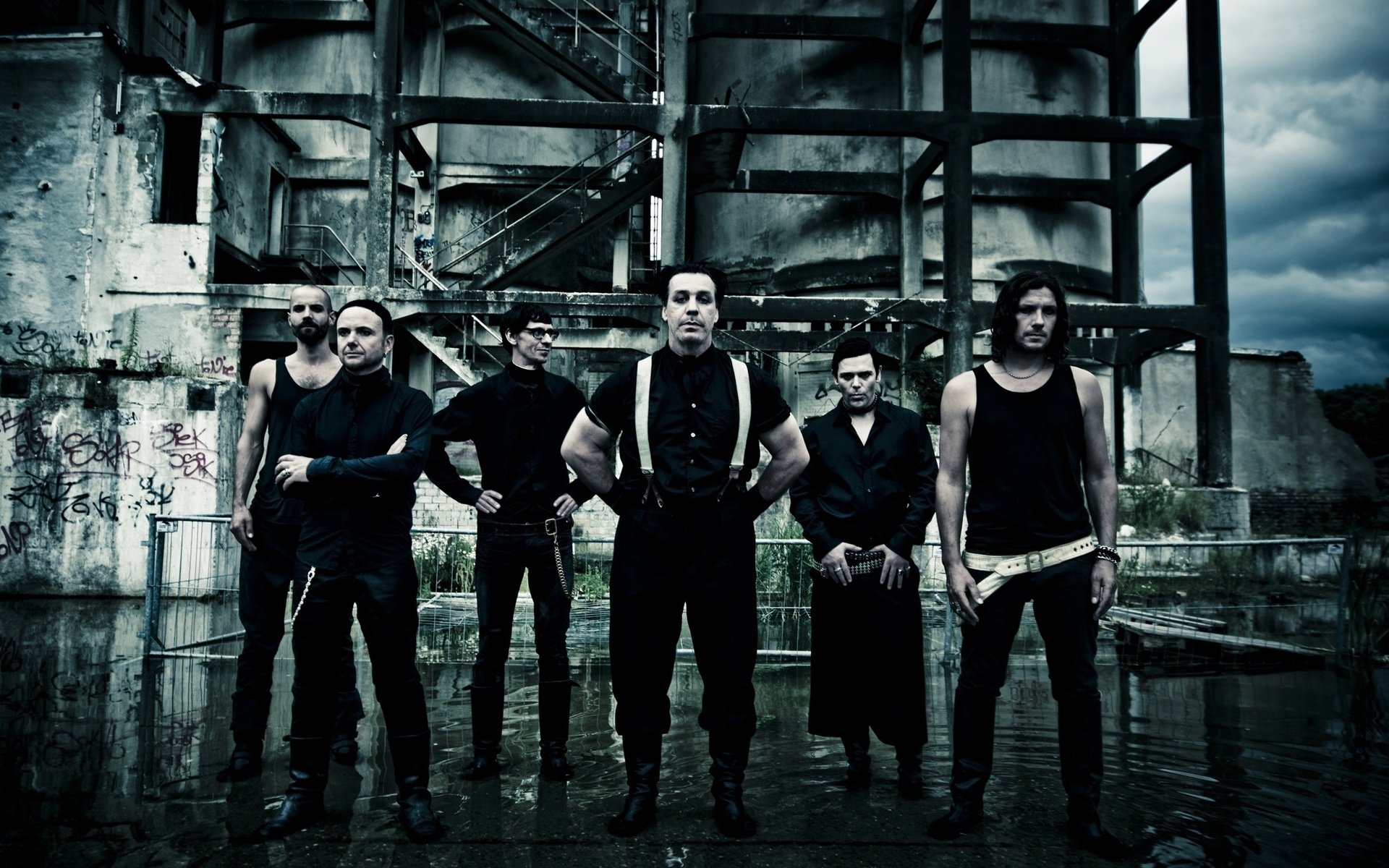 Обои rammstein разрешение 2560x1440 Загрузить