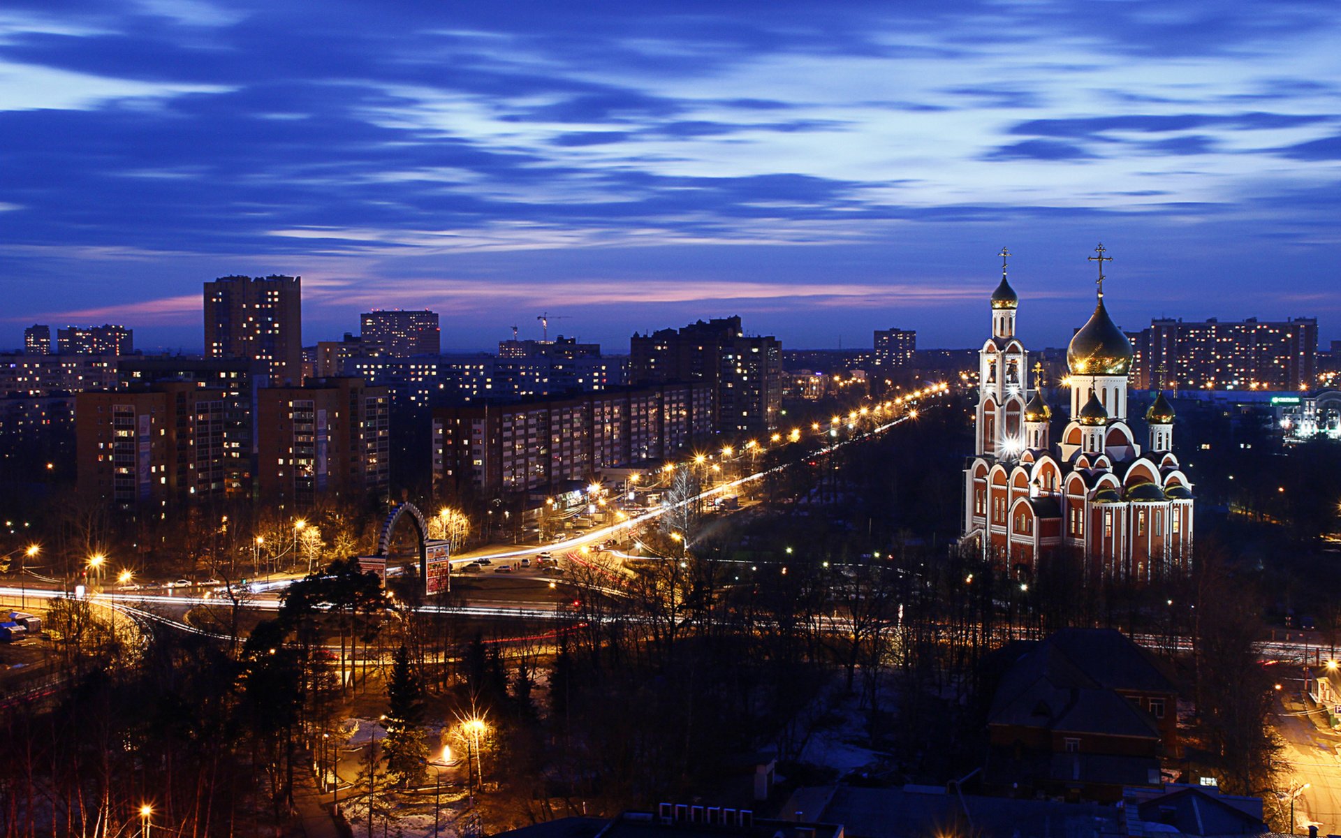 Обои облака, вечер, храм, закат, шоссе, одинцово, clouds, the evening, temple, sunset, highway, odintsovo разрешение 2560x1600 Загрузить